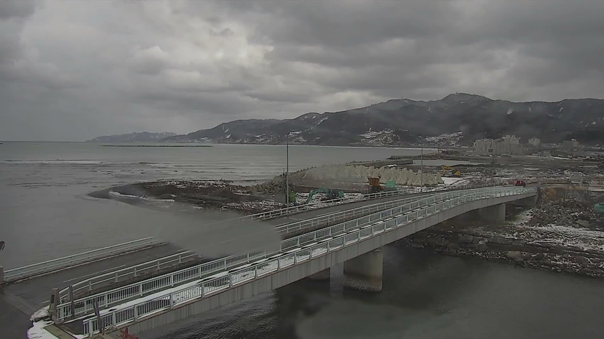 Ishikawa, Wajima City towards South&East View & Kawaharata River ( 石川県輪島市、南側の景色と川原田川方面 ) PTZ Live Cam  - Shimomachi, Fugeshimachi, Wajima, Ishikawa, Chūbu, Honshu, Japan
