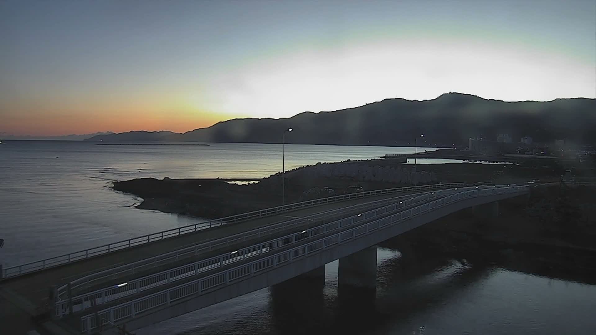 Ishikawa, Wajima City towards South&East View & Kawaharata River ( 石川県輪島市、南側の景色と川原田川方面 ) PTZ Live Cam  - Shimomachi, Fugeshimachi, Wajima, Ishikawa, Chūbu, Honshu, Japan