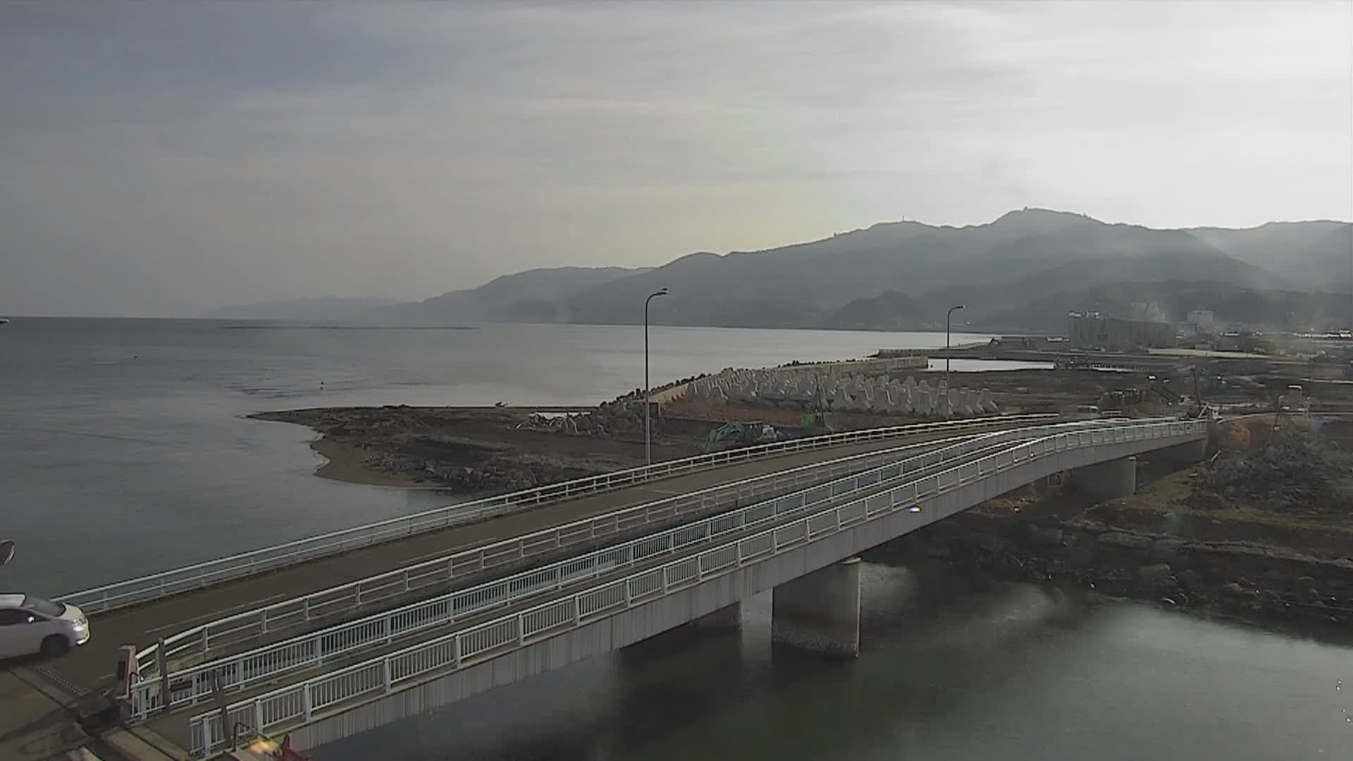 Ishikawa, Wajima City towards South&East View & Kawaharata River ( 石川県輪島市、南側の景色と川原田川方面 ) PTZ Live Cam  - Shimomachi, Fugeshimachi, Wajima, Ishikawa, Chūbu, Honshu, Japan