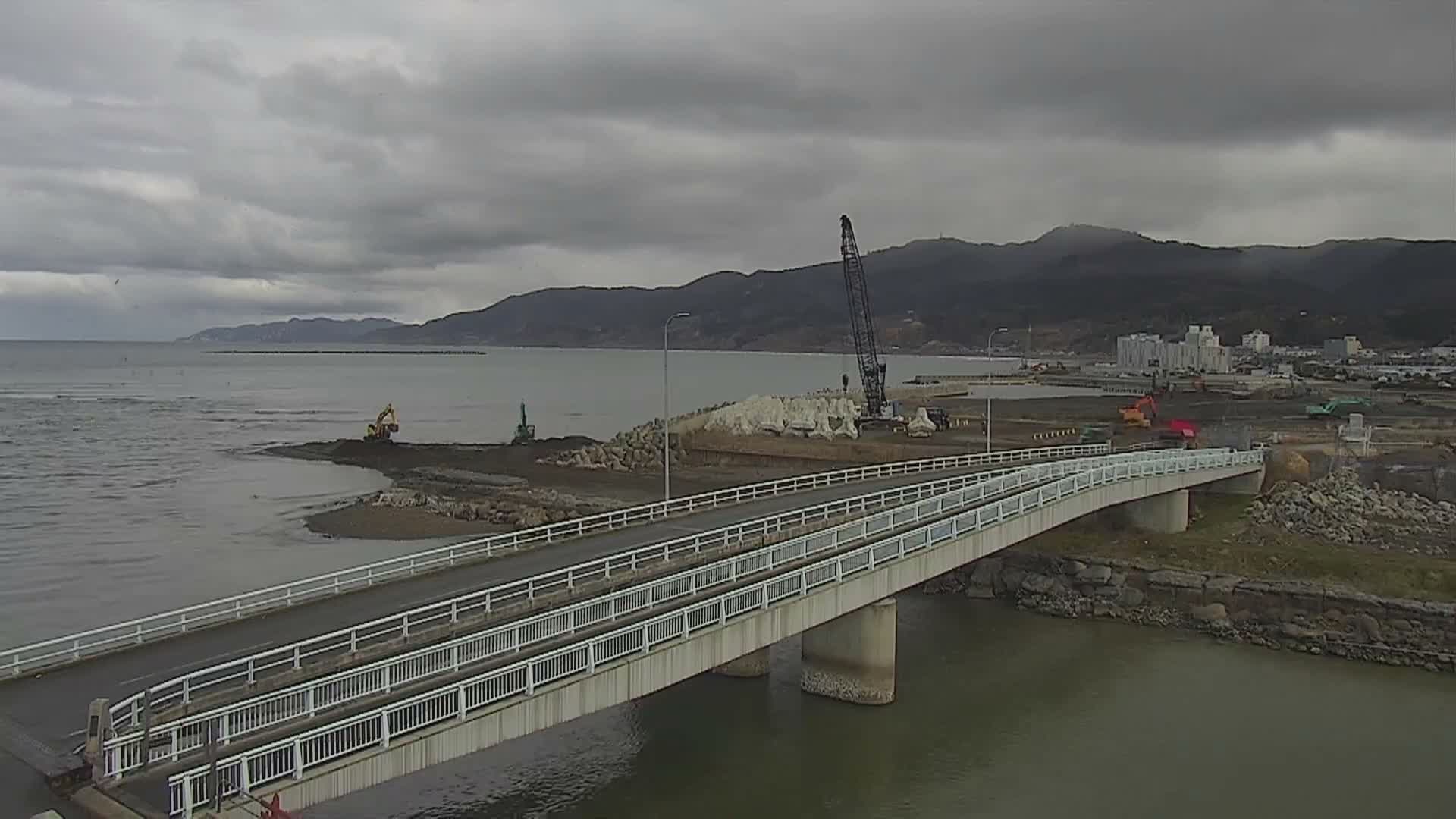 Ishikawa, Wajima City towards South&East View & Kawaharata River ( 石川県輪島市、南側の景色と川原田川方面 ) PTZ Live Cam  - Shimomachi, Fugeshimachi, Wajima, Ishikawa, Chūbu, Honshu, Japan