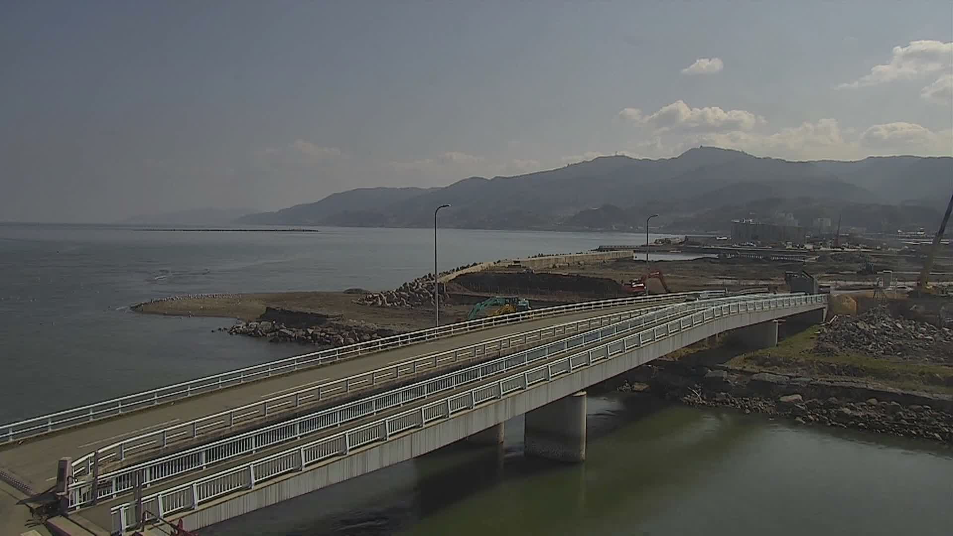 Ishikawa, Wajima City towards South&East View & Kawaharata River ( 石川県輪島市、南側の景色と川原田川方面 ) PTZ Live Cam  - Shimomachi, Fugeshimachi, Wajima, Ishikawa, Chūbu, Honshu, Japan