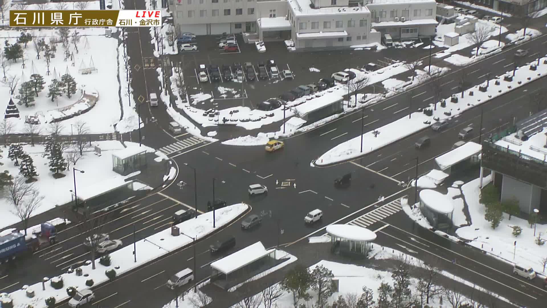 Ishikawa, Kanazawa Prefectural Office / Chuo Hospital Intersection ( 石川県金沢県庁・中央病院交差点 ) Live Cam - 1 Chome, Kuratsuki, Kanazawa, Ishikawa, Chūbu, Honshu, Japan