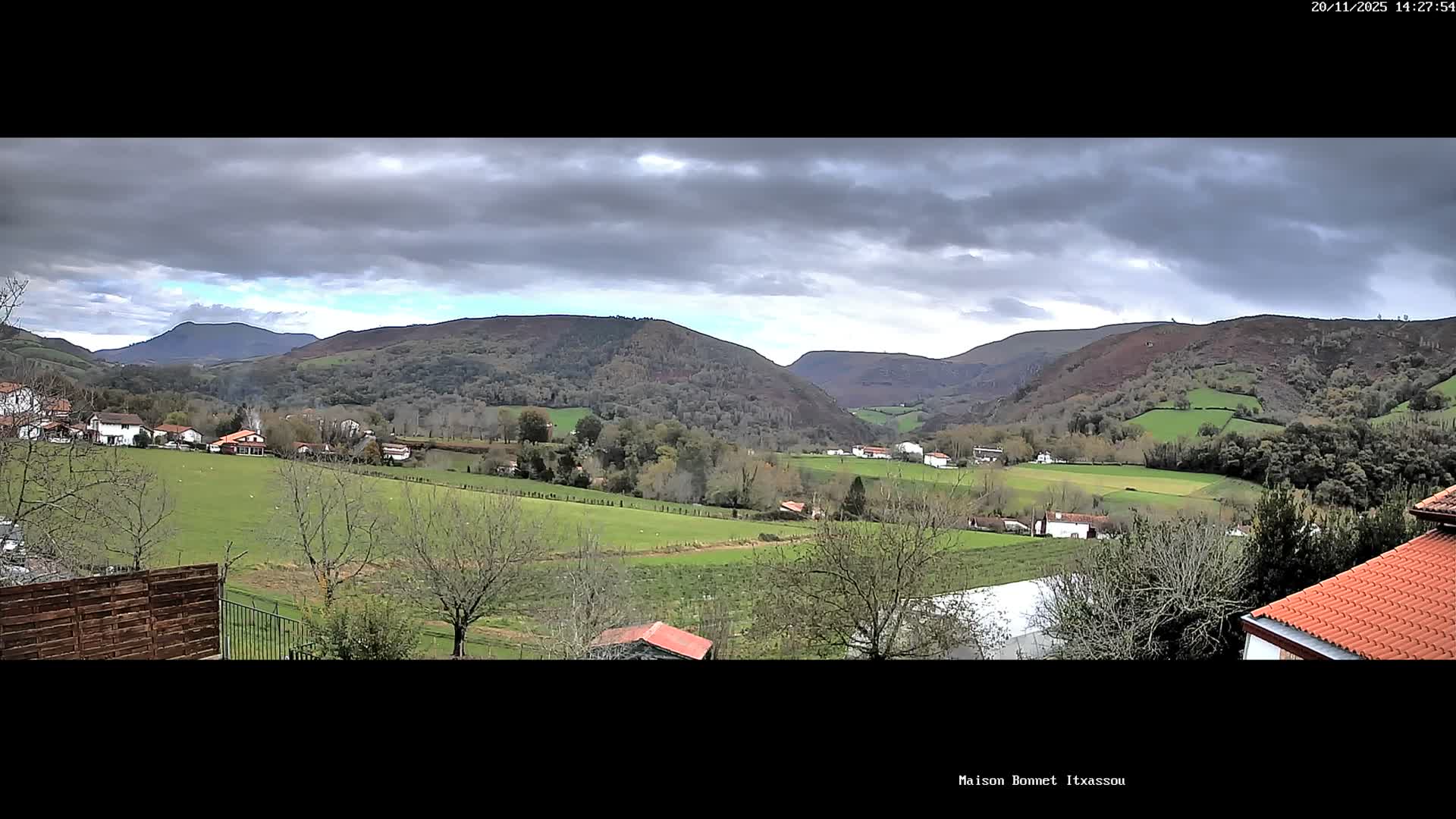 Itxassou Village Live Cam - Bayonne, Pyrénées-Atlantiques, Nouvelle-Aquitaine, France