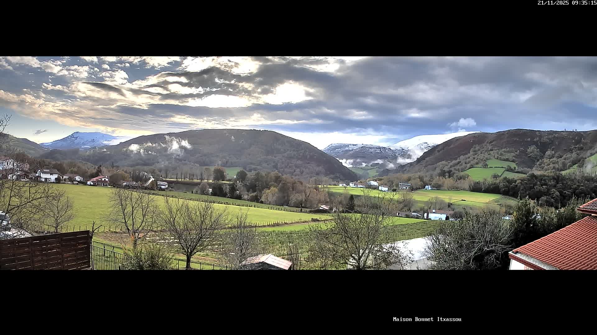 Itxassou Village Live Cam - Bayonne, Pyrénées-Atlantiques, Nouvelle-Aquitaine, France