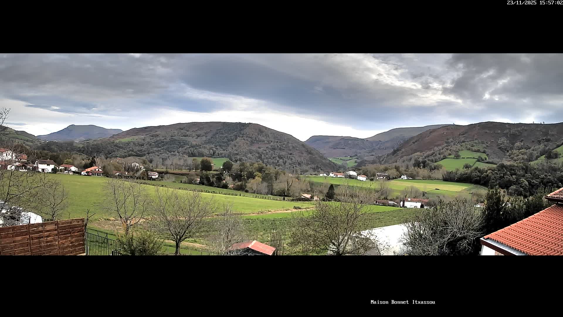 Itxassou Village Live Cam - Bayonne, Pyrénées-Atlantiques, Nouvelle-Aquitaine, France