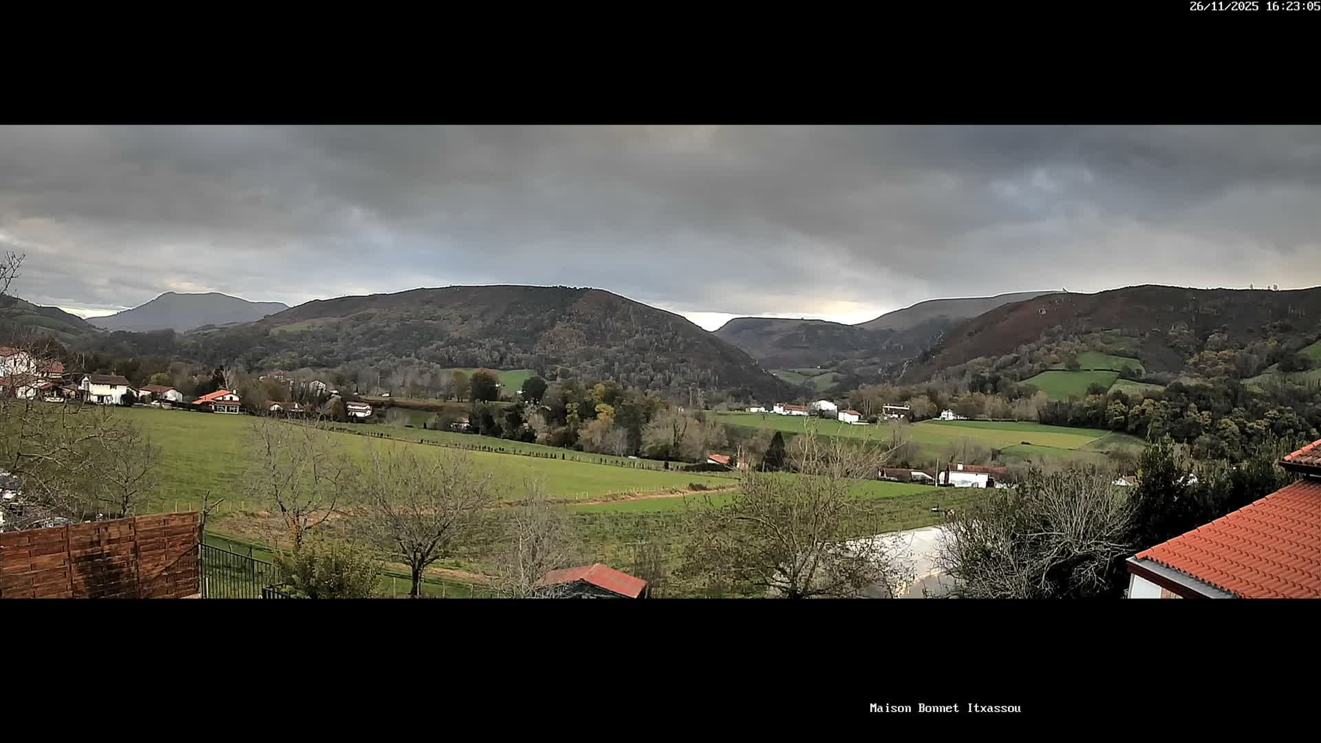 Itxassou Village Live Cam - Bayonne, Pyrénées-Atlantiques, Nouvelle-Aquitaine, France