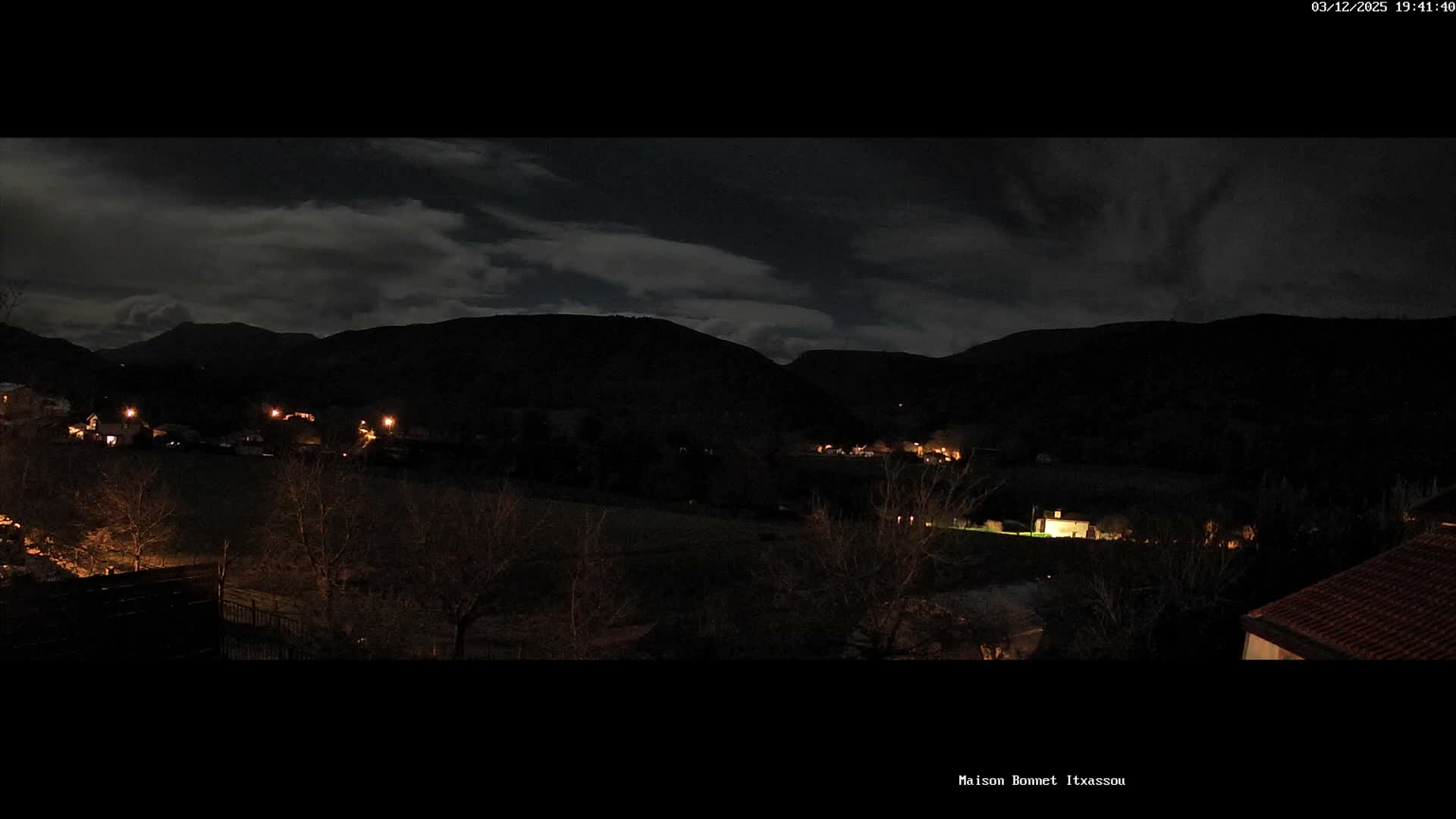 Itxassou Village Live Cam - Bayonne, Pyrénées-Atlantiques, Nouvelle-Aquitaine, France