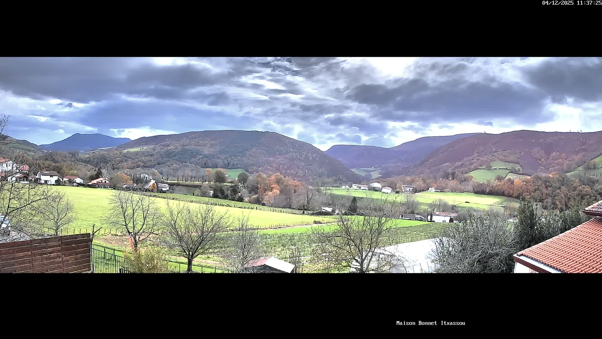 Itxassou Village Live Cam - Bayonne, Pyrénées-Atlantiques, Nouvelle-Aquitaine, France