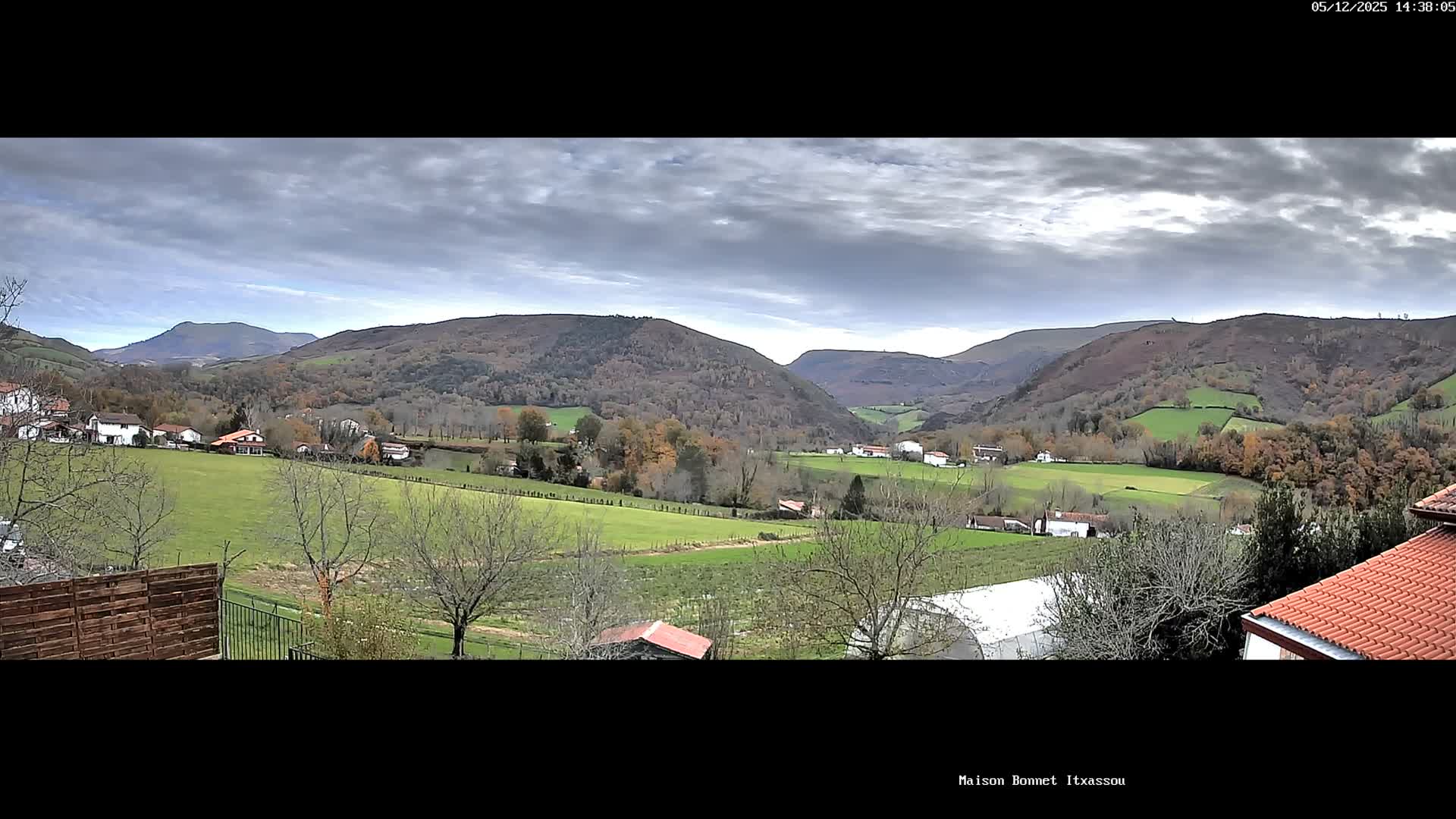 Itxassou Village Live Cam - Bayonne, Pyrénées-Atlantiques, Nouvelle-Aquitaine, France