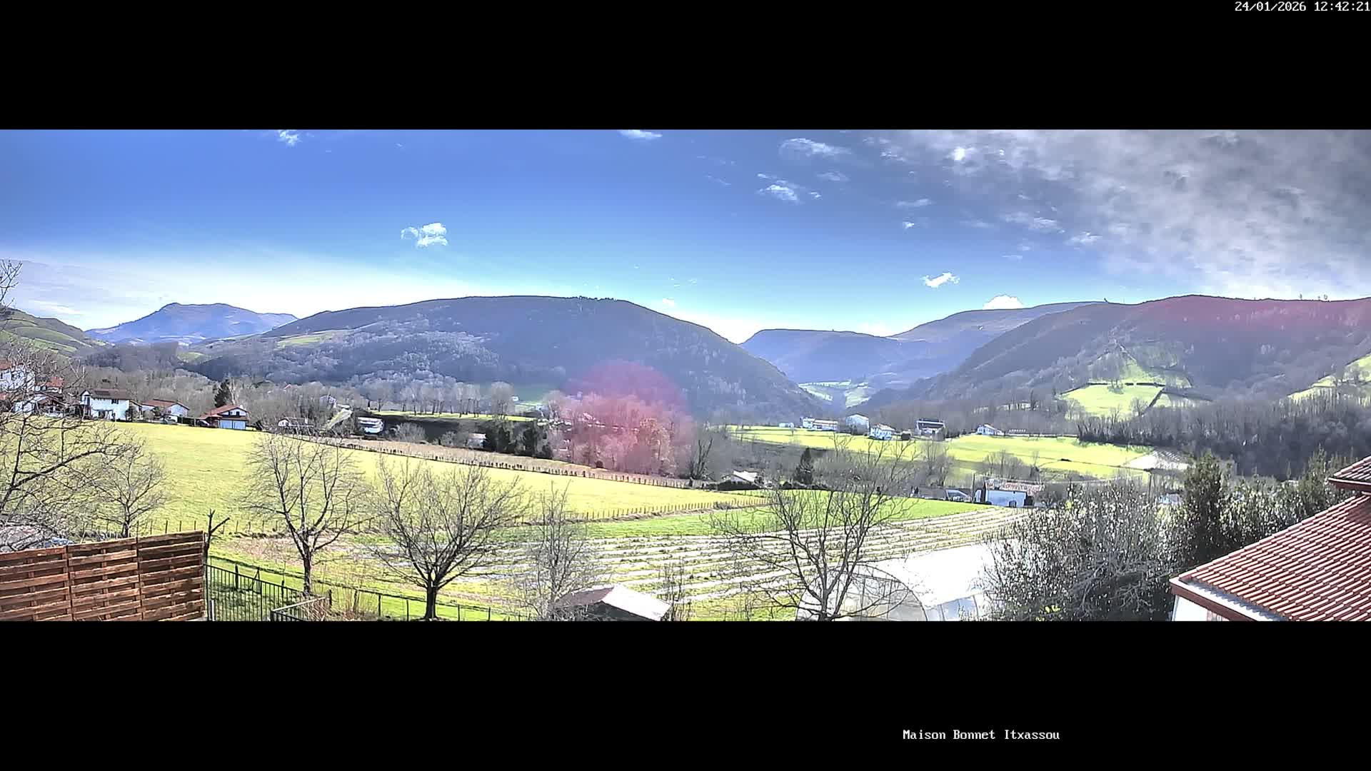 Itxassou Village Live Cam - Bayonne, Pyrénées-Atlantiques, Nouvelle-Aquitaine, France
