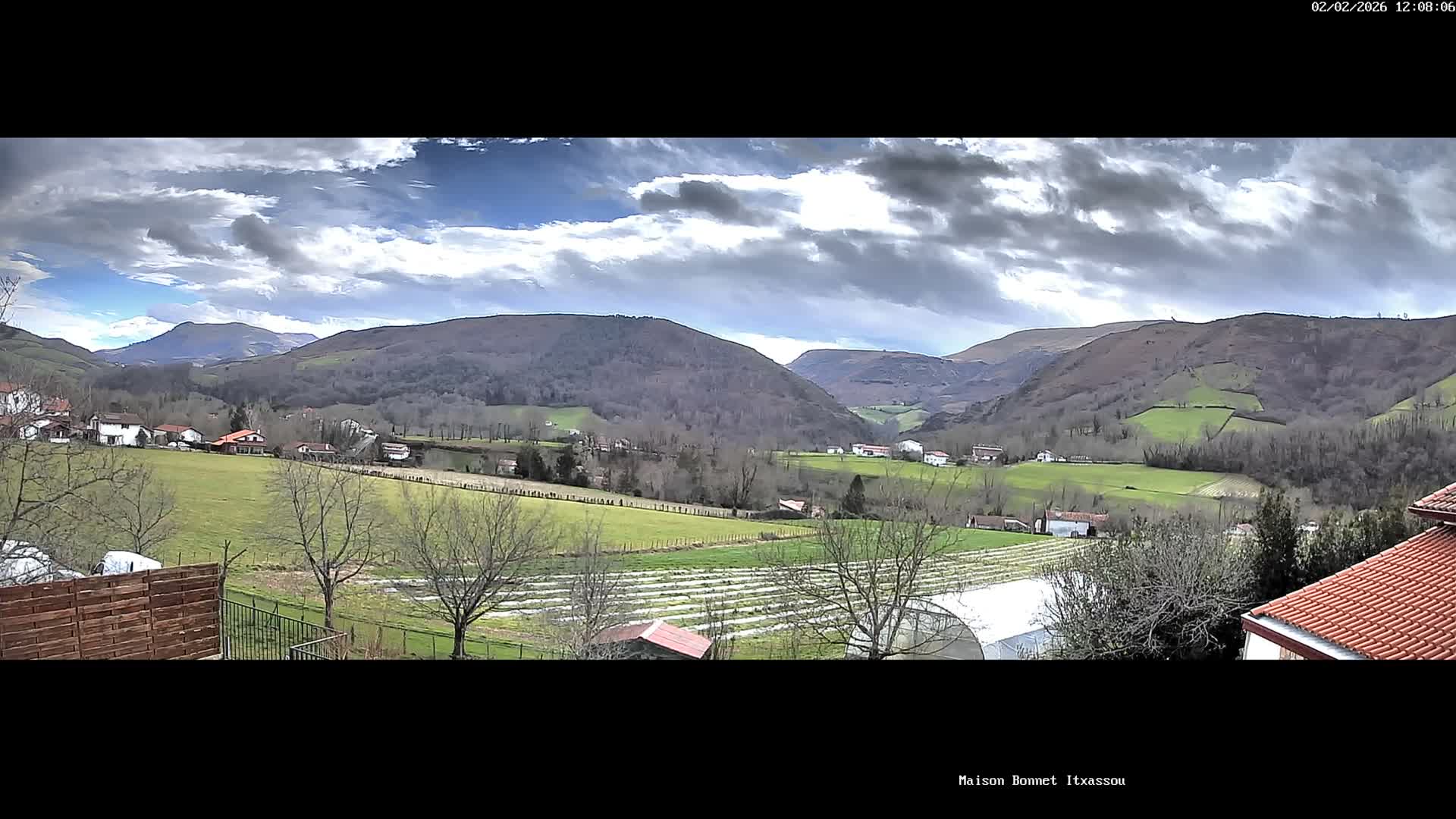 Itxassou Village Live Cam - Bayonne, Pyrénées-Atlantiques, Nouvelle-Aquitaine, France