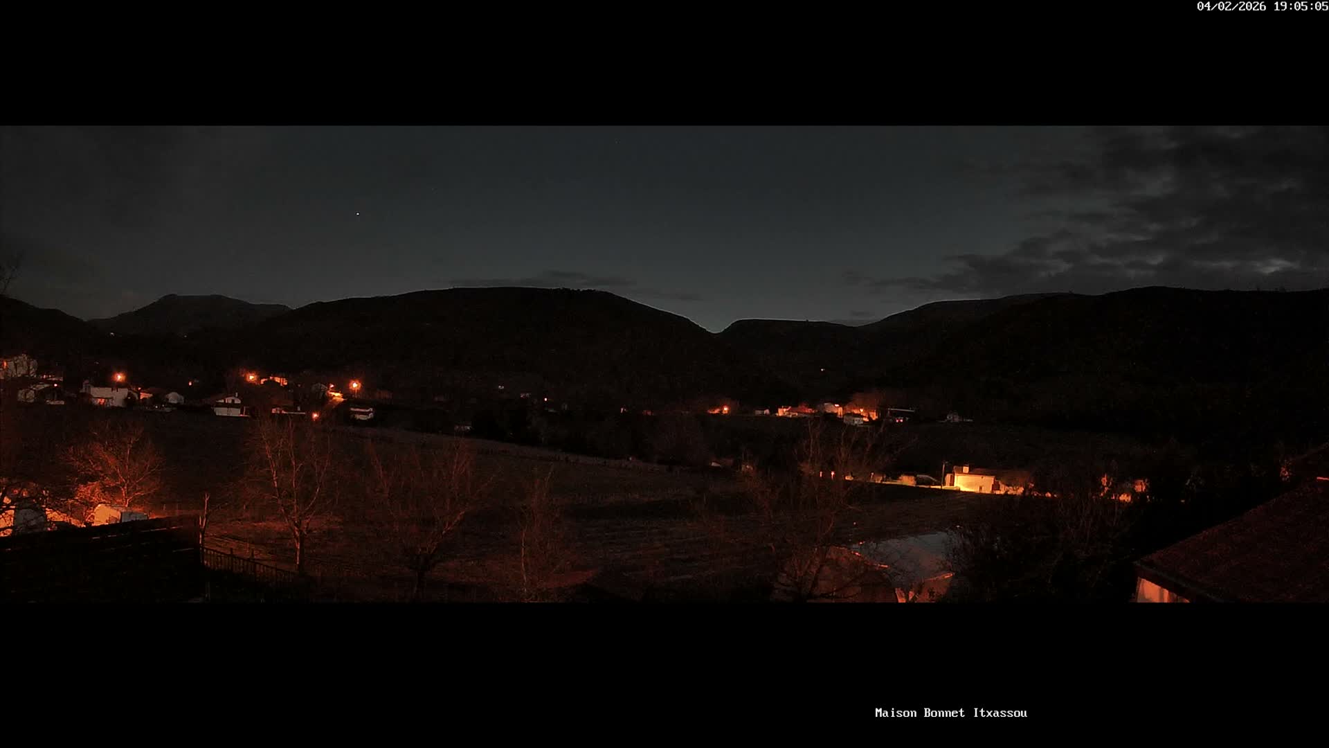Itxassou Village Live Cam - Bayonne, Pyrénées-Atlantiques, Nouvelle-Aquitaine, France