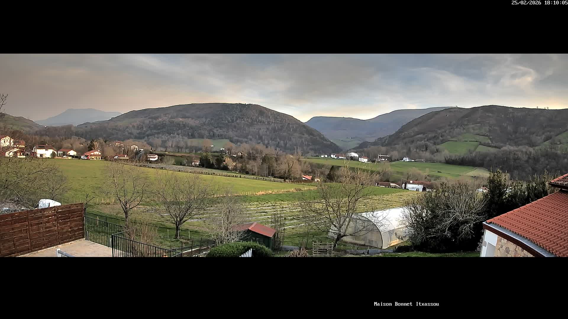 Itxassou Village Live Cam - Bayonne, Pyrénées-Atlantiques, Nouvelle-Aquitaine, France