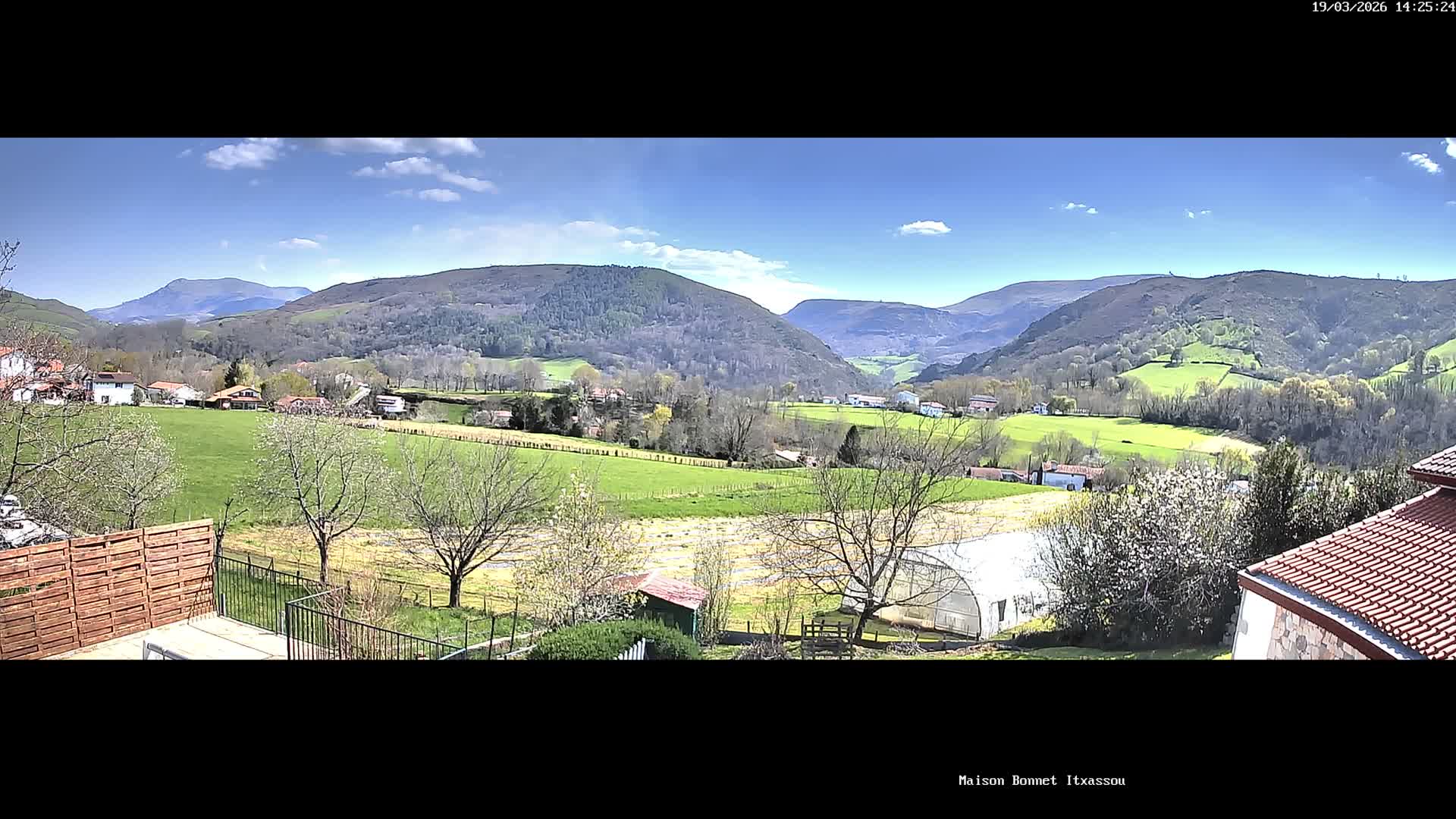 Itxassou Village Live Cam - Bayonne, Pyrénées-Atlantiques, Nouvelle-Aquitaine, France