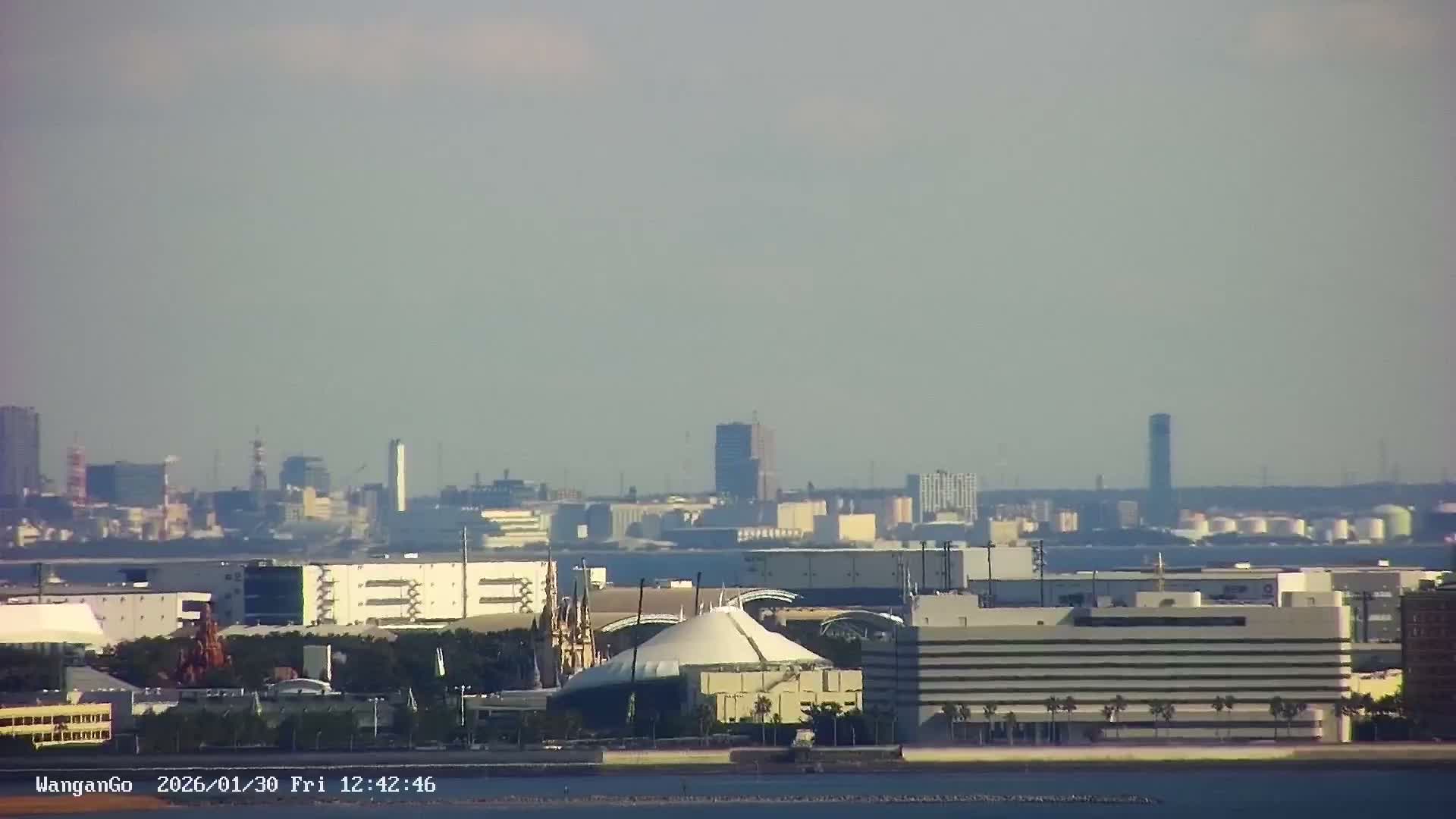 Tokyo,  Surround from Chuo-ku ,Disneyland ,Bridges, Airportes, Tokyo Bay, Industriy Areas, Seaports, Sycrapers   ( 東京周辺、ディズニーランド、橋、空港、東京湾、工業地帯、港、シクラメン、周辺 )  Surround PTZ  Live Cam - 1 Chome, Ariake, Koto-ku, Tokyo, Kantō, Honshu, Japan