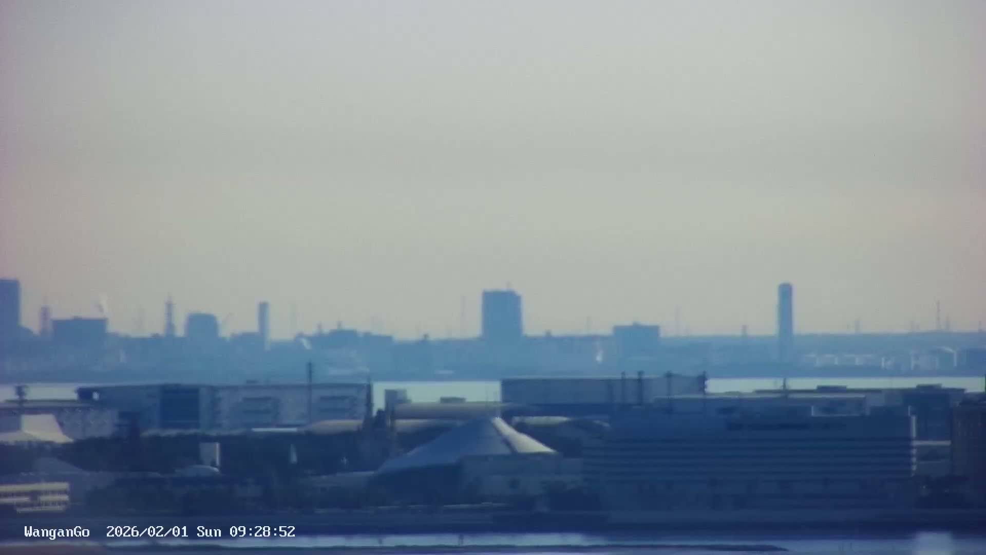 Tokyo,  Surround from Chuo-ku ,Disneyland ,Bridges, Airportes, Tokyo Bay, Industriy Areas, Seaports, Sycrapers   ( 東京周辺、ディズニーランド、橋、空港、東京湾、工業地帯、港、シクラメン、周辺 )  Surround PTZ  Live Cam - 1 Chome, Ariake, Koto-ku, Tokyo, Kantō, Honshu, Japan