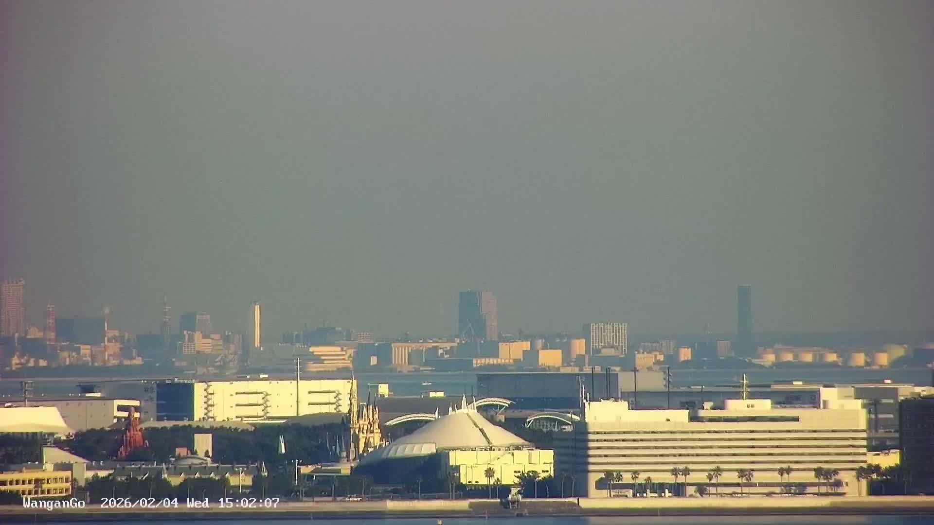 Tokyo,  Surround from Chuo-ku ,Disneyland ,Bridges, Airportes, Tokyo Bay, Industriy Areas, Seaports, Sycrapers   ( 東京周辺、ディズニーランド、橋、空港、東京湾、工業地帯、港、シクラメン、周辺 )  Surround PTZ  Live Cam - 1 Chome, Ariake, Koto-ku, Tokyo, Kantō, Honshu, Japan
