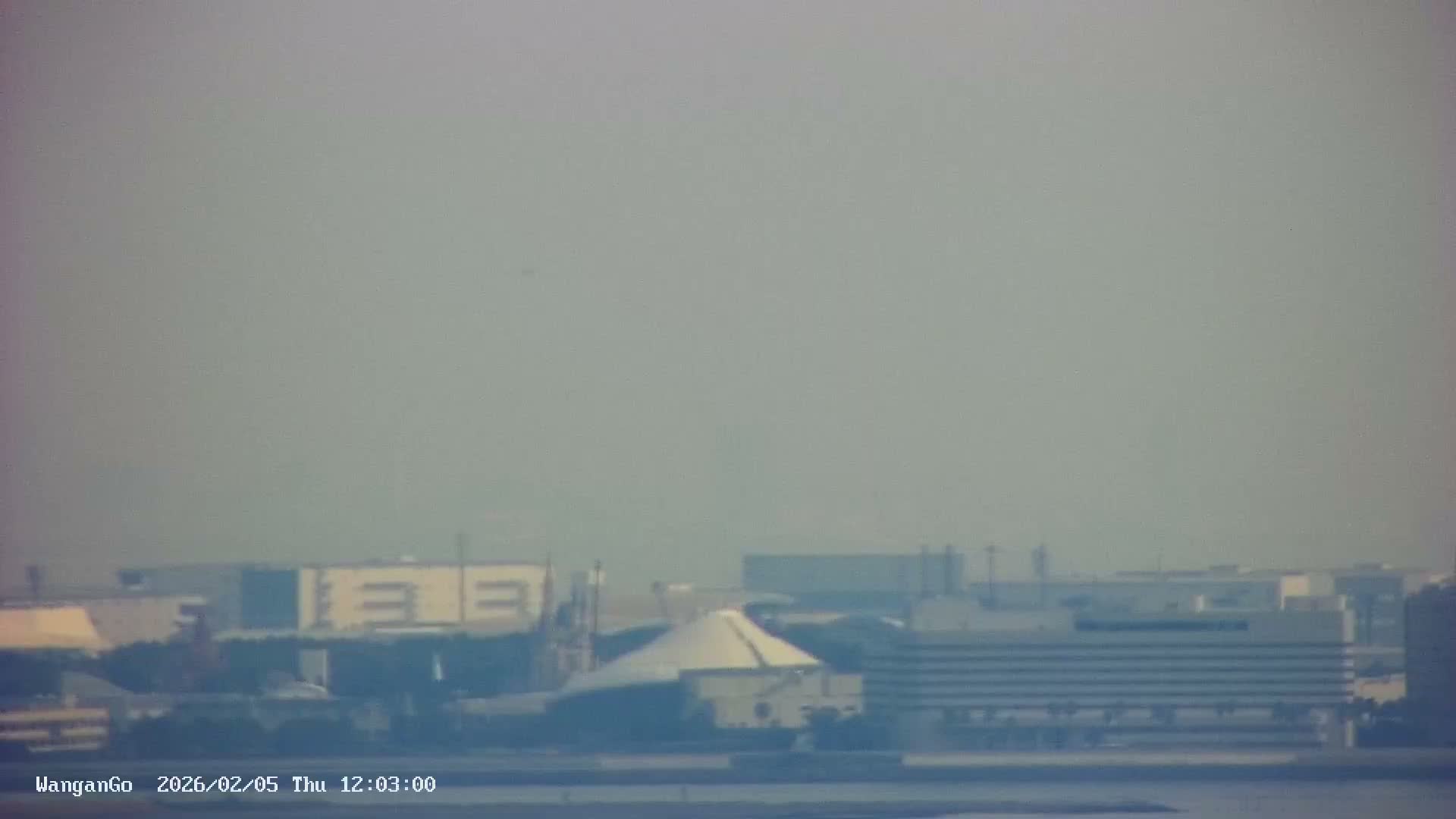Tokyo,  Surround from Chuo-ku ,Disneyland ,Bridges, Airportes, Tokyo Bay, Industriy Areas, Seaports, Sycrapers   ( 東京周辺、ディズニーランド、橋、空港、東京湾、工業地帯、港、シクラメン、周辺 )  Surround PTZ  Live Cam - 1 Chome, Ariake, Koto-ku, Tokyo, Kantō, Honshu, Japan