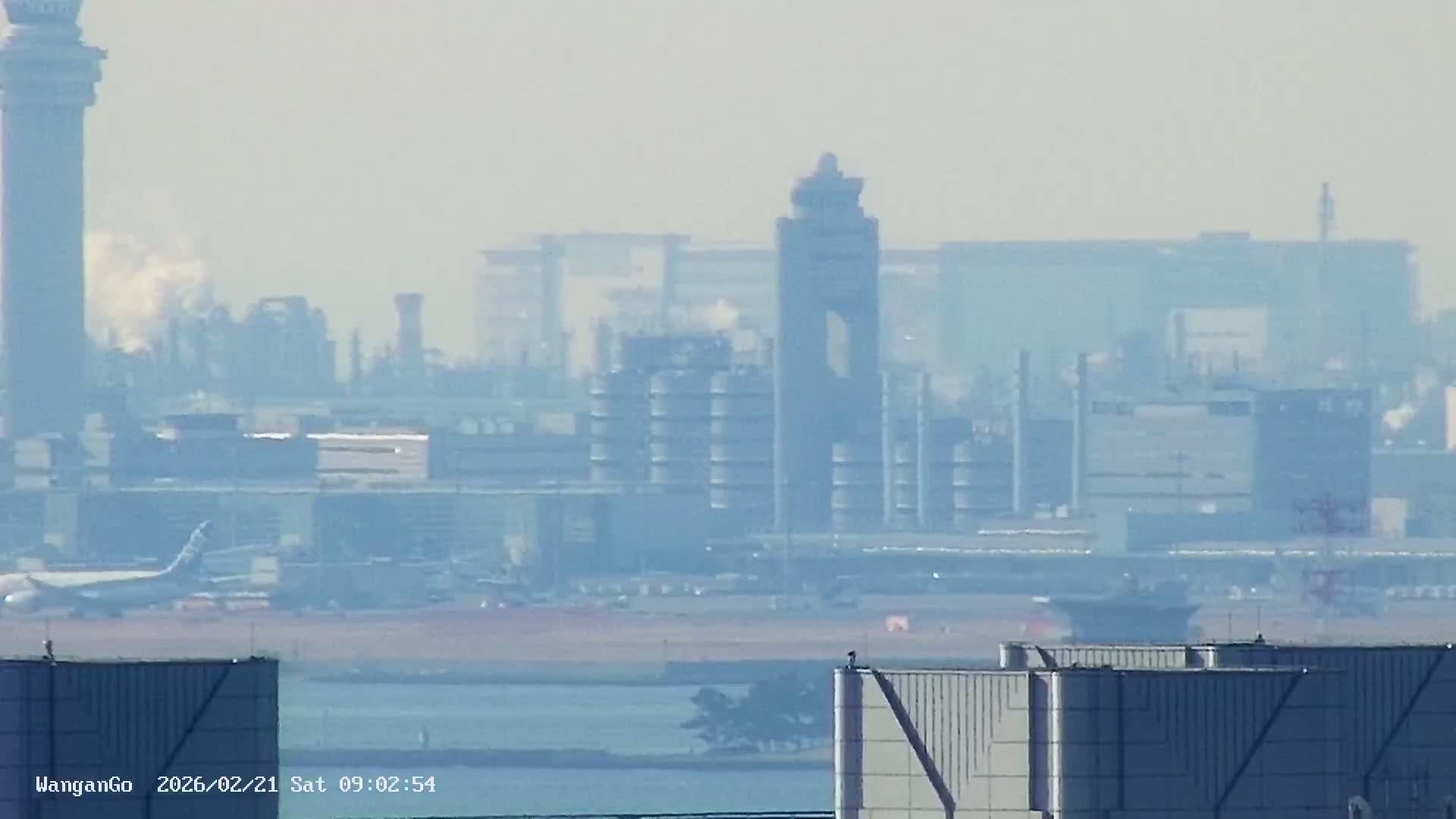Tokyo,  Surround from Chuo-ku ,Disneyland ,Bridges, Airportes, Tokyo Bay, Industriy Areas, Seaports, Sycrapers   ( 東京周辺、ディズニーランド、橋、空港、東京湾、工業地帯、港、シクラメン、周辺 )  Surround PTZ  Live Cam - 1 Chome, Ariake, Koto-ku, Tokyo, Kantō, Honshu, Japan
