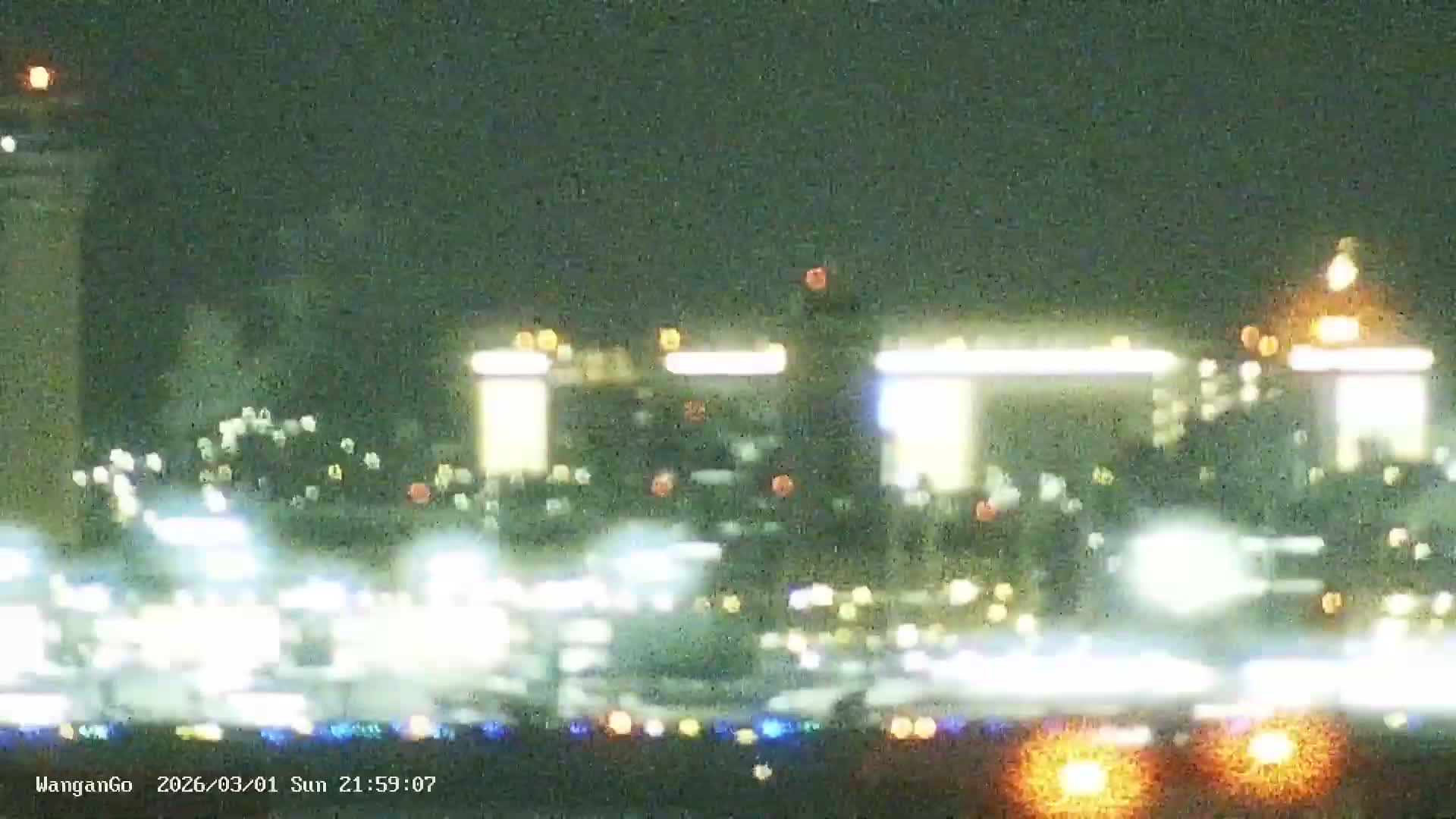 Tokyo,  Surround from Chuo-ku ,Disneyland ,Bridges, Airportes, Tokyo Bay, Industriy Areas, Seaports, Sycrapers   ( 東京周辺、ディズニーランド、橋、空港、東京湾、工業地帯、港、シクラメン、周辺 )  Surround PTZ  Live Cam - 1 Chome, Ariake, Koto-ku, Tokyo, Kantō, Honshu, Japan