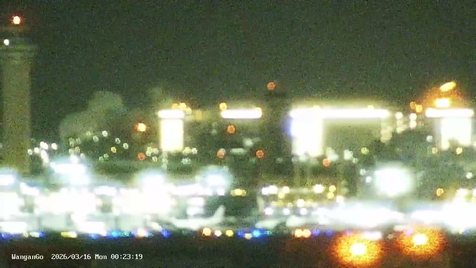 Tokyo,  Surround from Chuo-ku ,Disneyland ,Bridges, Airportes, Tokyo Bay, Industriy Areas, Seaports, Sycrapers   ( 東京周辺、ディズニーランド、橋、空港、東京湾、工業地帯、港、シクラメン、周辺 )  Surround PTZ  Live Cam - 1 Chome, Ariake, Koto-ku, Tokyo, Kantō, Honshu, Japan