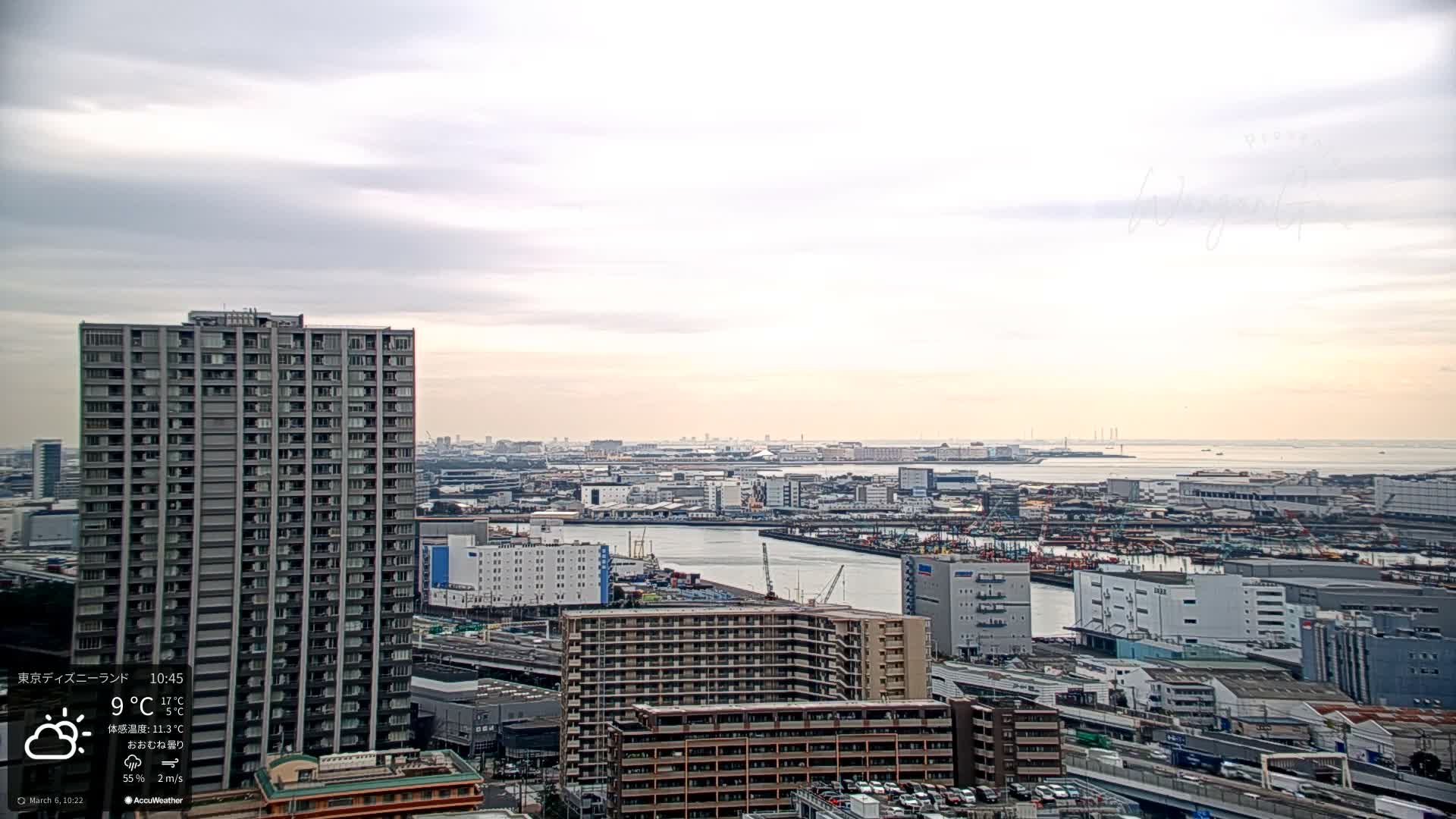 Tokyo, Tokyo Metropolitan Expressway Route B &  Koto &  Edogawa Discrict Skyline from Ariake ( 有明から見た東京、首都高B線、江東・江戸川地区のスカイライン ) Live Cam  - 1 Chome, Ariake, Koto-ku, Tokyo, Kantō, Honshu, Japan