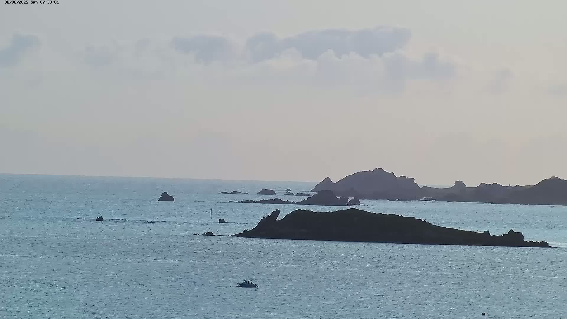 Carantec City Live Cam - Morlaix, Finistere, Bretagne, France