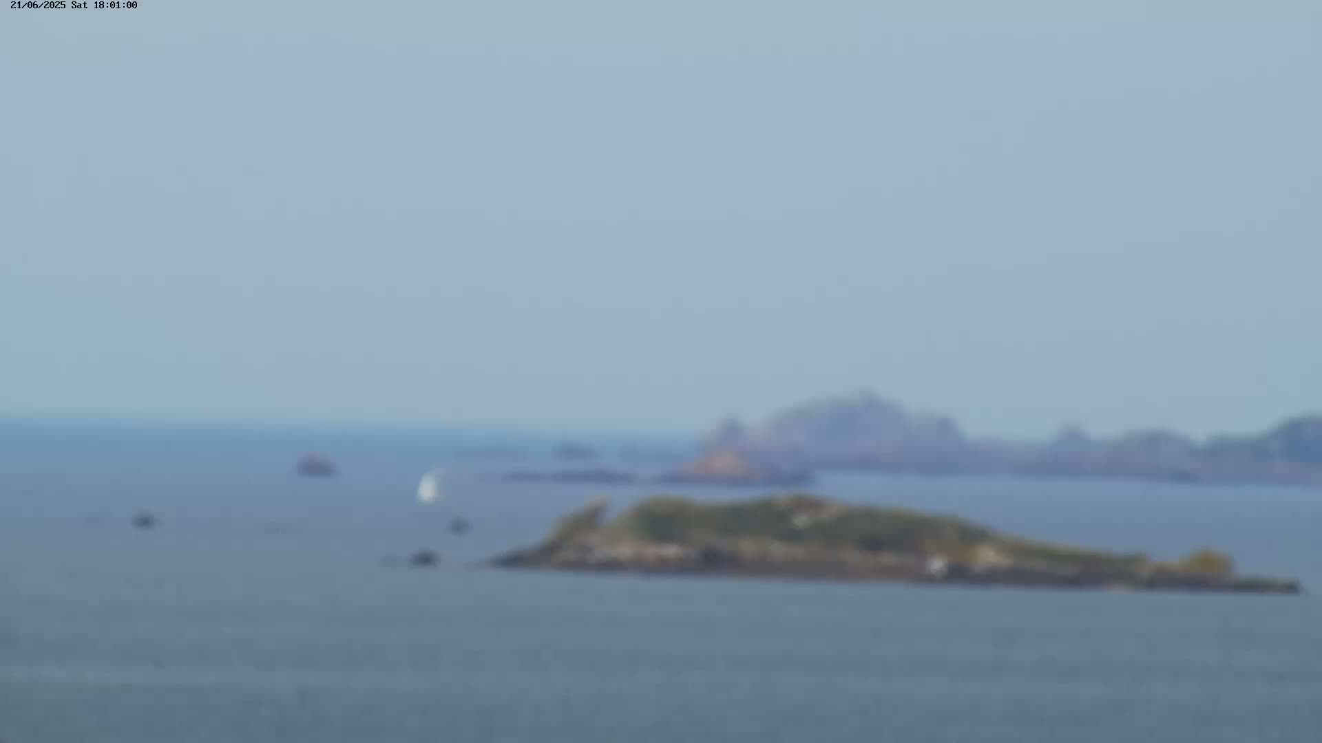 Carantec City Live Cam - Morlaix, Finistere, Bretagne, France
