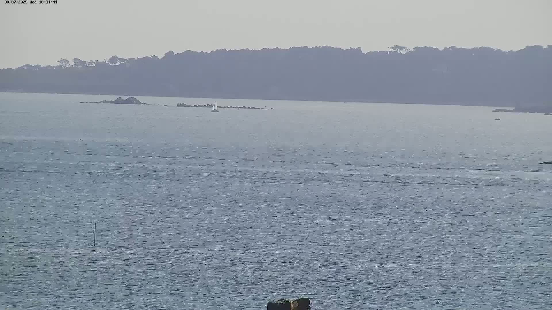 Carantec City Live Cam - Morlaix, Finistere, Bretagne, France