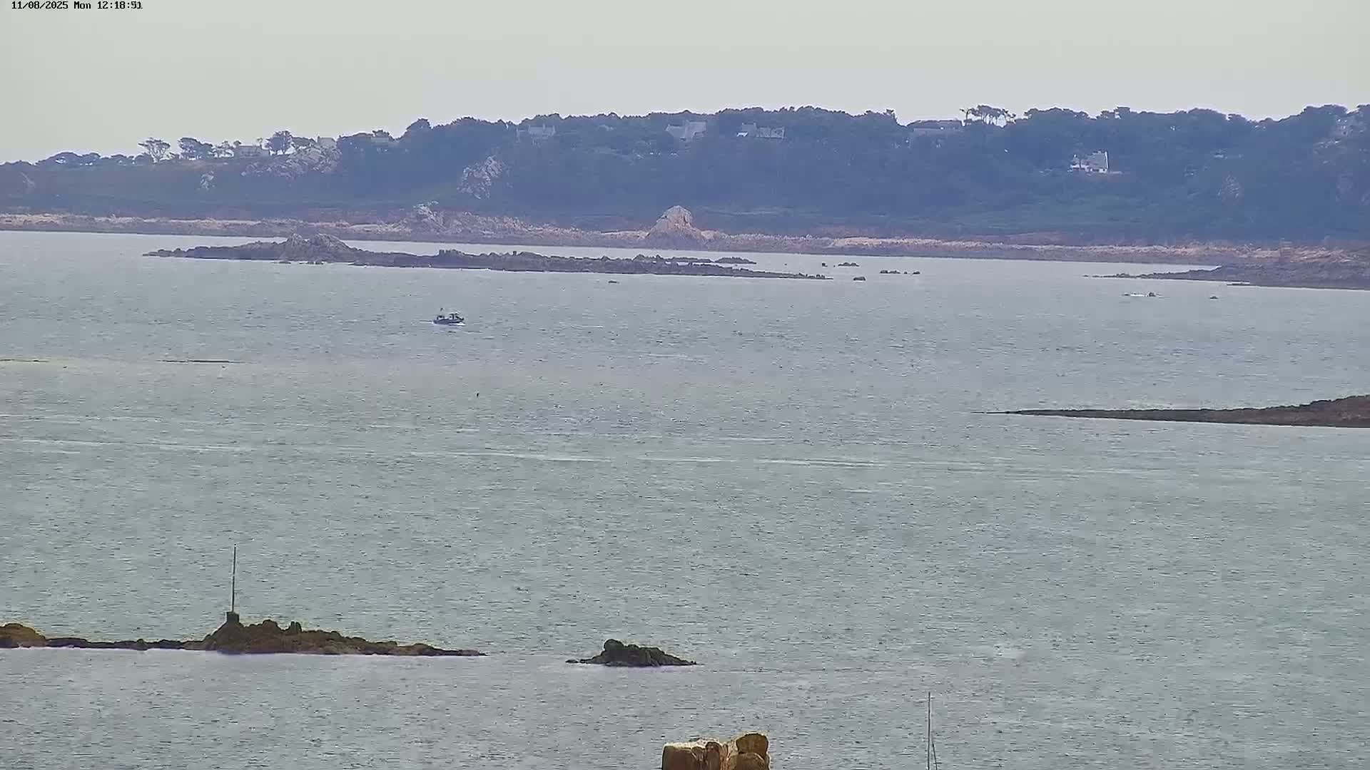 Carantec City Live Cam - Morlaix, Finistere, Bretagne, France