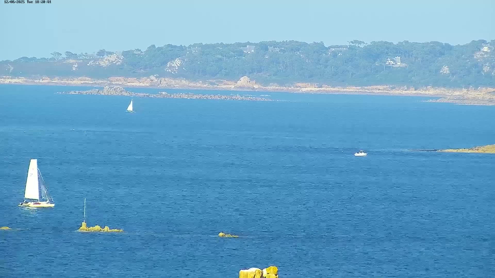 Carantec City Live Cam - Morlaix, Finistere, Bretagne, France