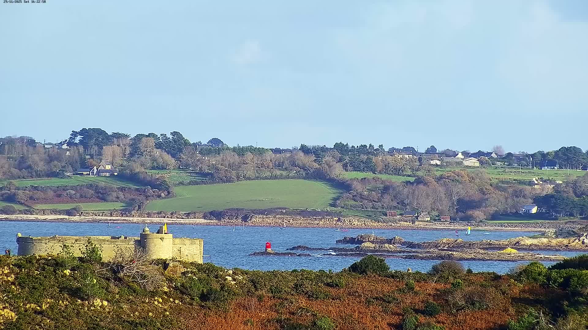 Carantec City Live Cam - Morlaix, Finistere, Bretagne, France