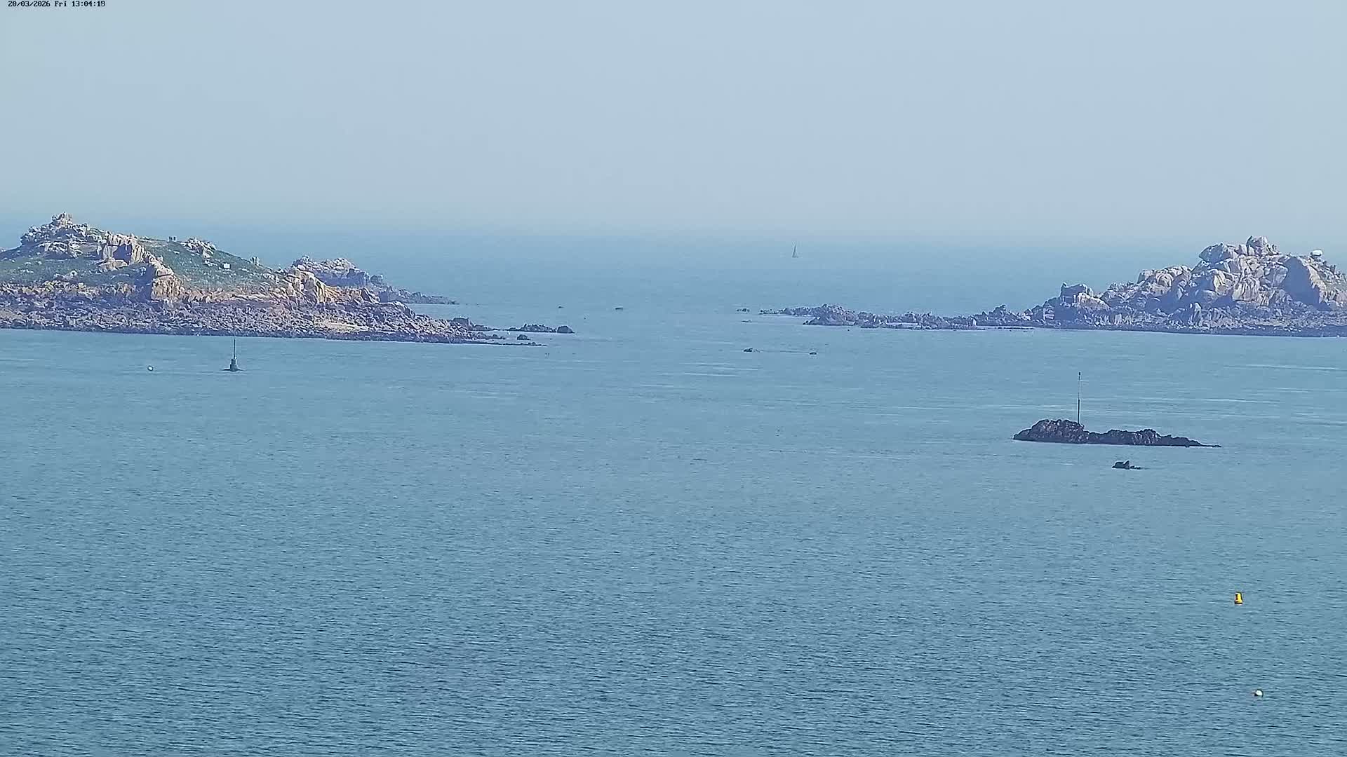 Carantec City Live Cam - Morlaix, Finistere, Bretagne, France