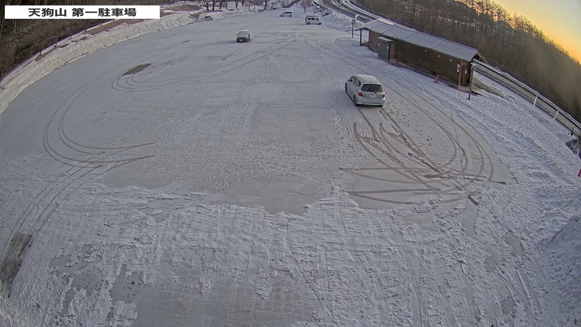 Gunma, Kusatsu, Tenyugama Park1 Parking Lot ( 群馬・草津・天佑釜公園第1駐車場 ) Live Cam - Kusatsu, Agatsuma-gun , Gunma, Kantō, Honshu, Japan