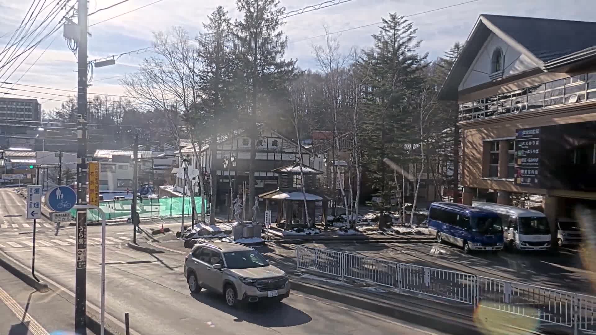 Gunma, Kusatsu , Kusatsu Onsen Bus Terminal ( 群馬県 草津温泉 草津温泉バスターミナル ) Live Cam - Kusatsu, Agatsuma-gun , Gunma, Kantō, Honshu, Japan