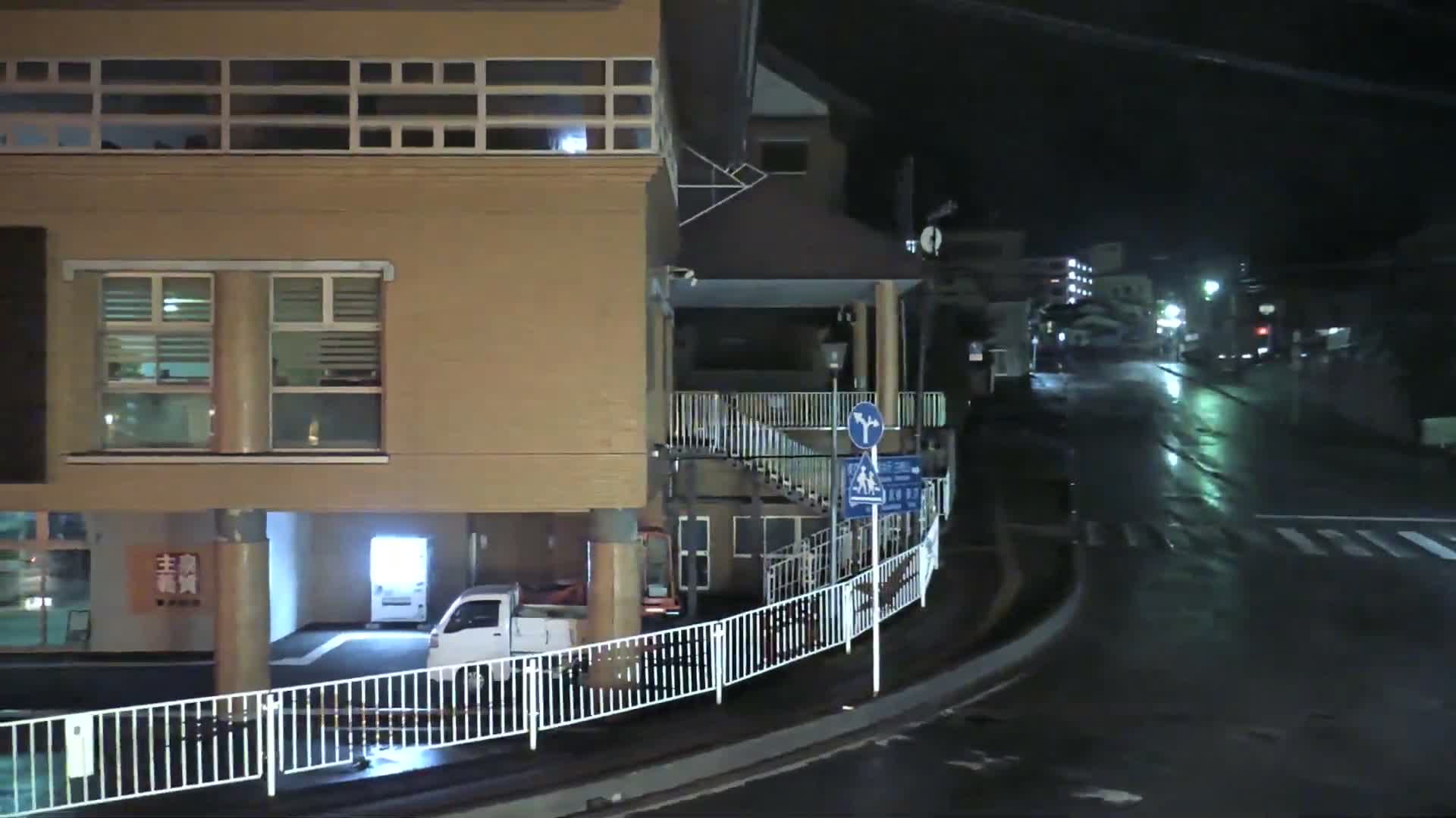 Gunma, Kusatsu , Kusatsu Onsen Bus Terminal ( 群馬県 草津温泉 草津温泉バスターミナル ) Live Cam - Kusatsu, Agatsuma-gun , Gunma, Kantō, Honshu, Japan
