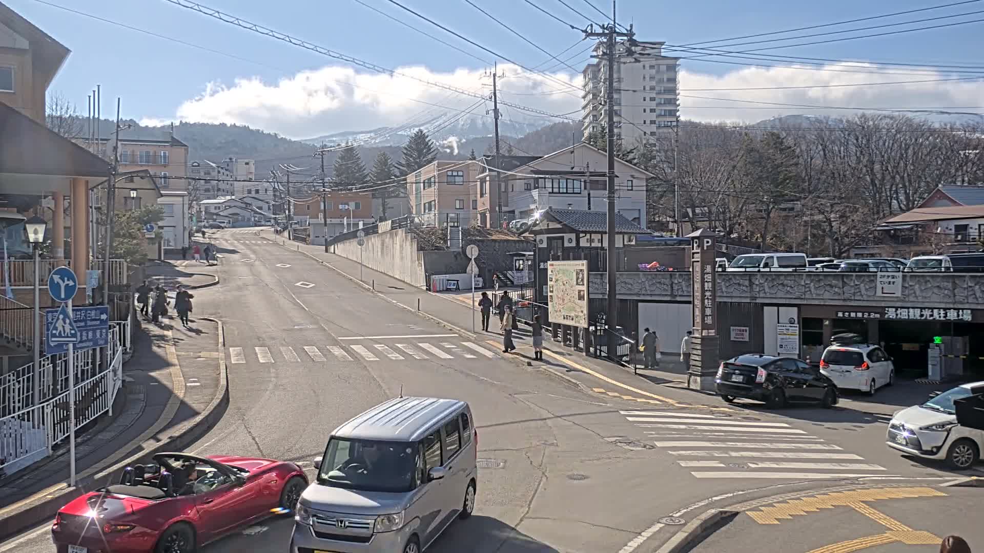 Gunma, Kusatsu , Kusatsu Onsen Bus Terminal ( 群馬県 草津温泉 草津温泉バスターミナル ) Live Cam - Kusatsu, Agatsuma-gun , Gunma, Kantō, Honshu, Japan