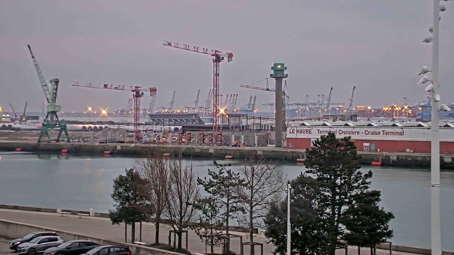 Le Havre Port Live Cam - Le Havre, Seine-Maritime, Normandie, France