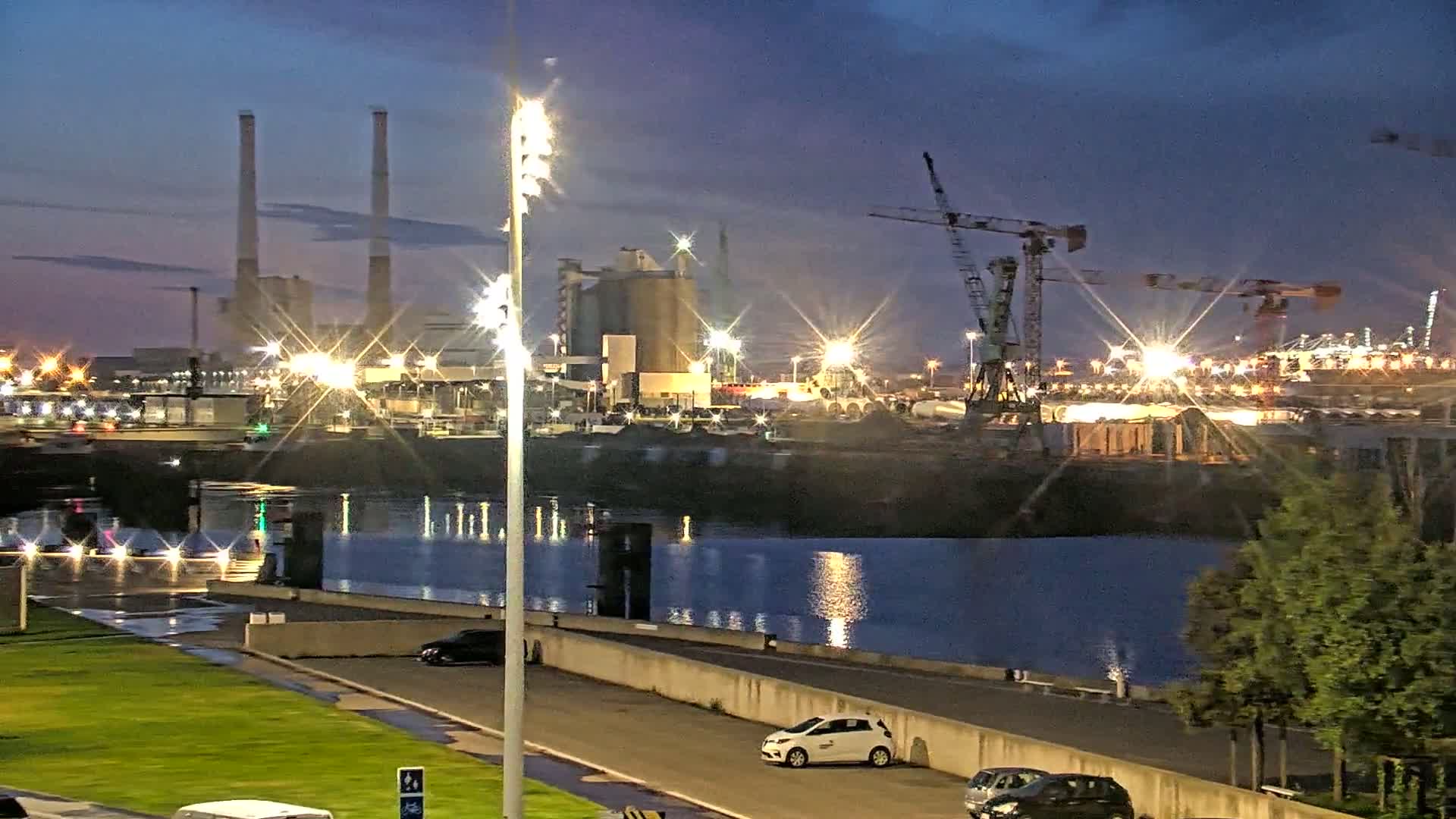 Le Havre Port Live Cam - Le Havre, Seine-Maritime, Normandie, France