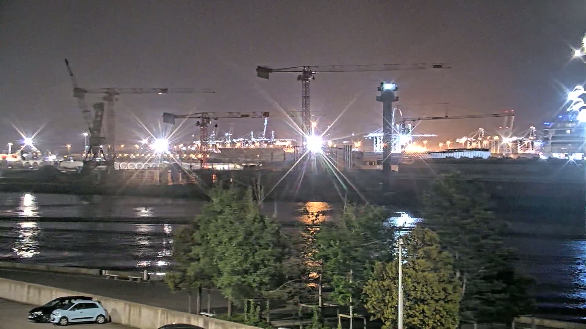 Le Havre Port Live Cam - Le Havre, Seine-Maritime, Normandie, France