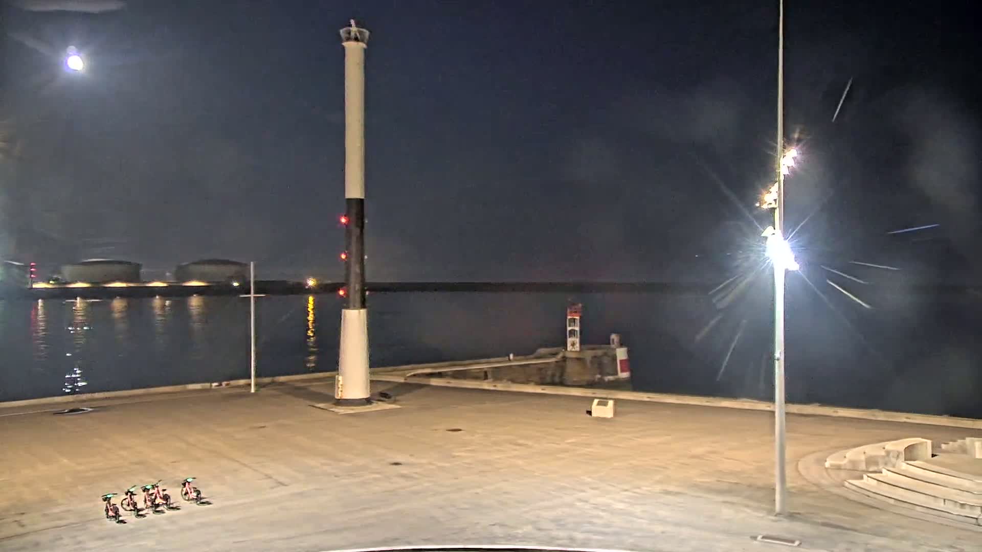 Le Havre Port Live Cam - Le Havre, Seine-Maritime, Normandie, France
