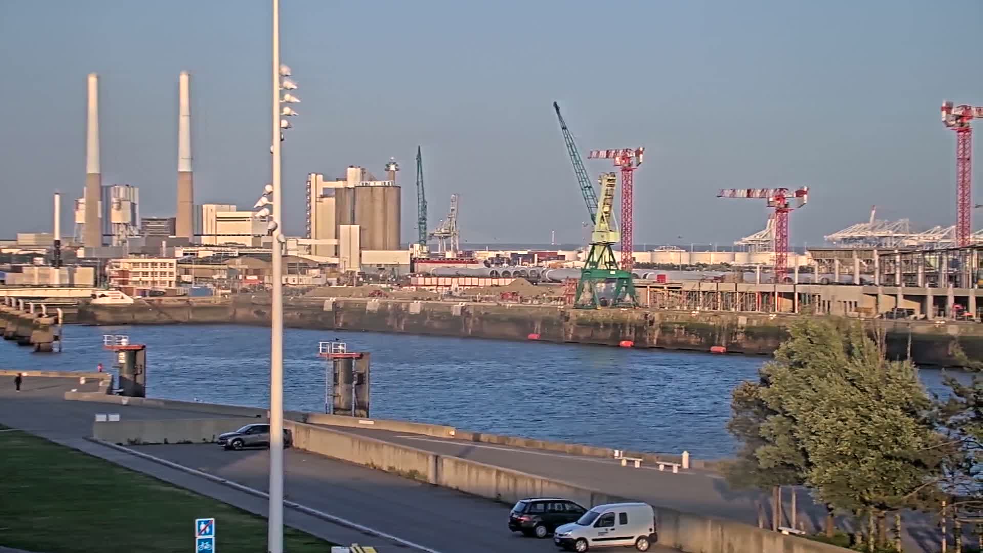 Le Havre Port Live Cam - Le Havre, Seine-Maritime, Normandie, France