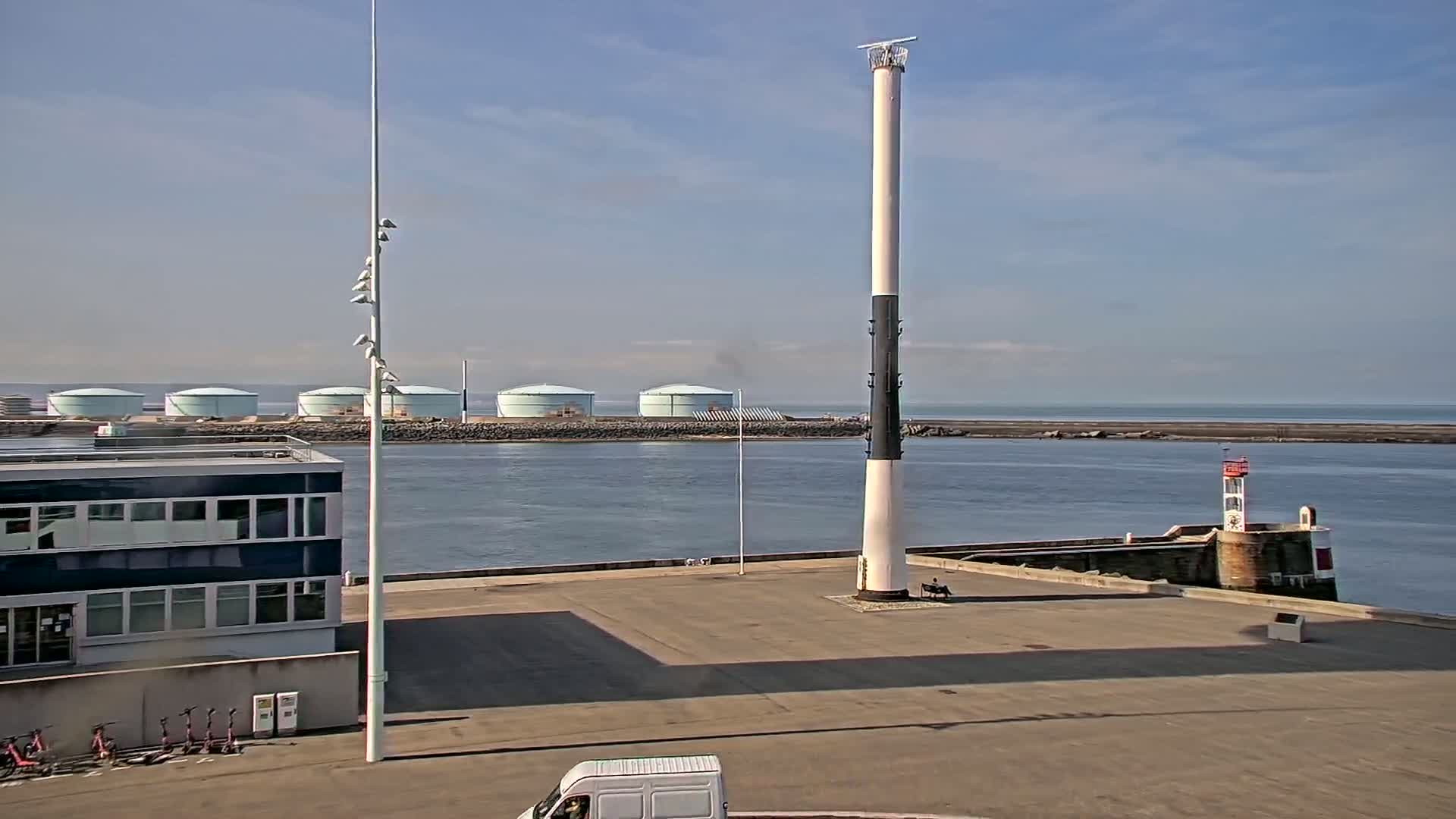 Le Havre Port Live Cam - Le Havre, Seine-Maritime, Normandie, France
