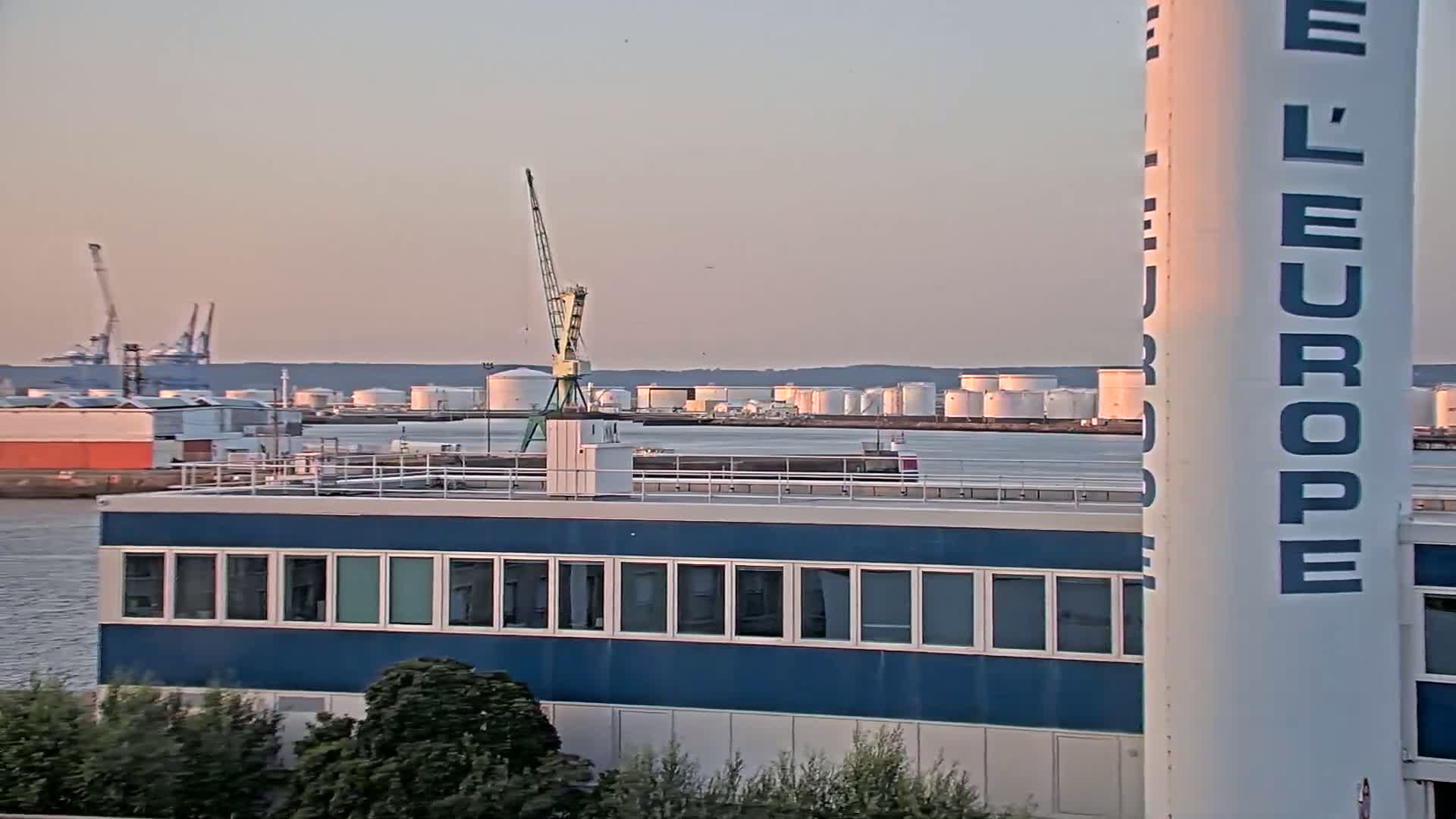 Le Havre Port Live Cam - Le Havre, Seine-Maritime, Normandie, France