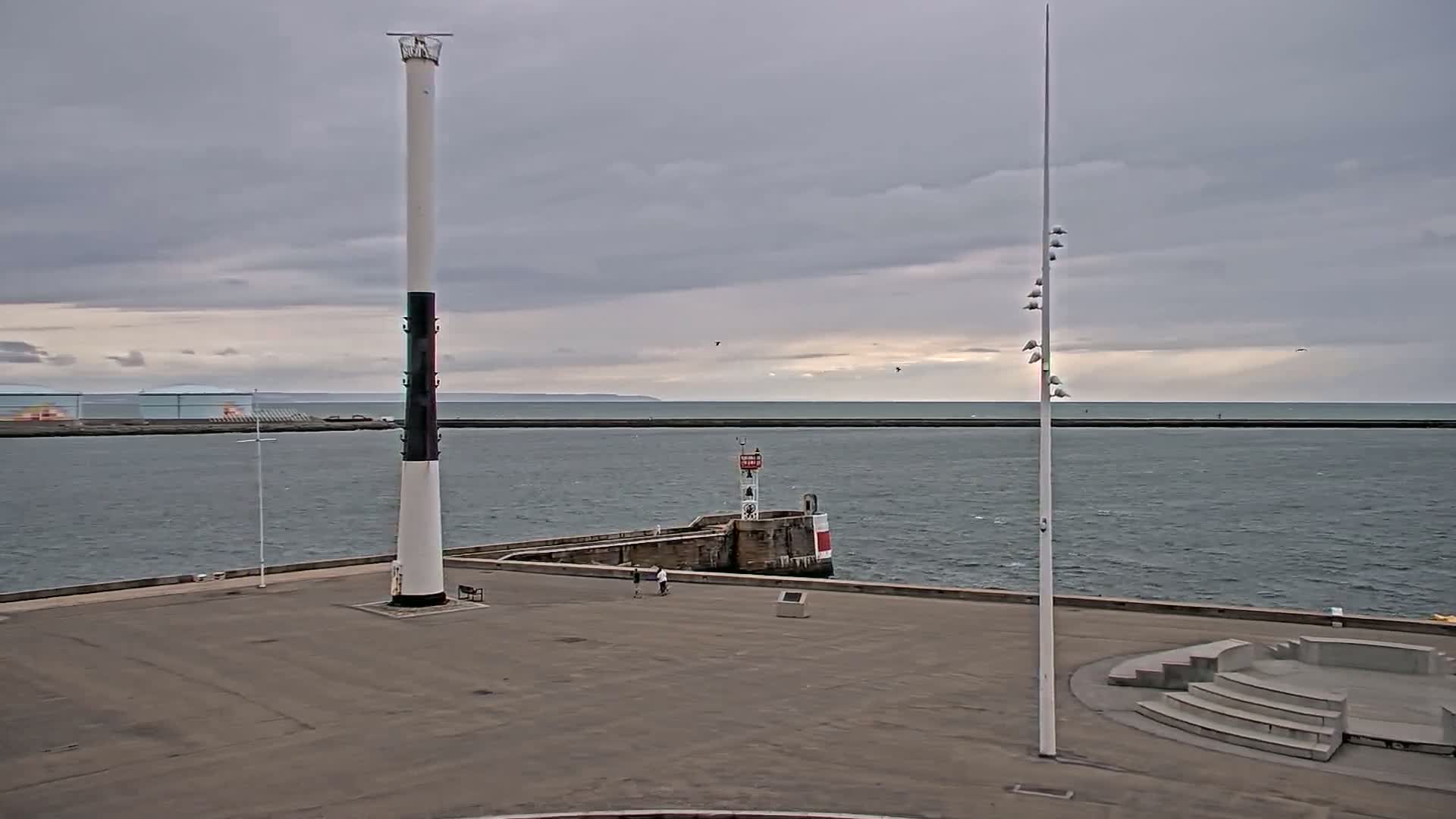 Le Havre Port Live Cam - Le Havre, Seine-Maritime, Normandie, France