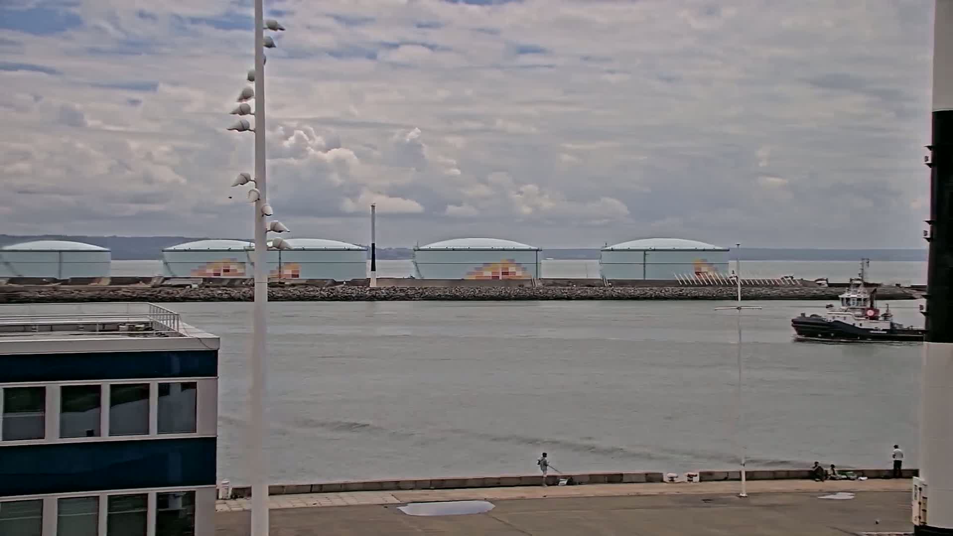 Le Havre Port Live Cam - Le Havre, Seine-Maritime, Normandie, France