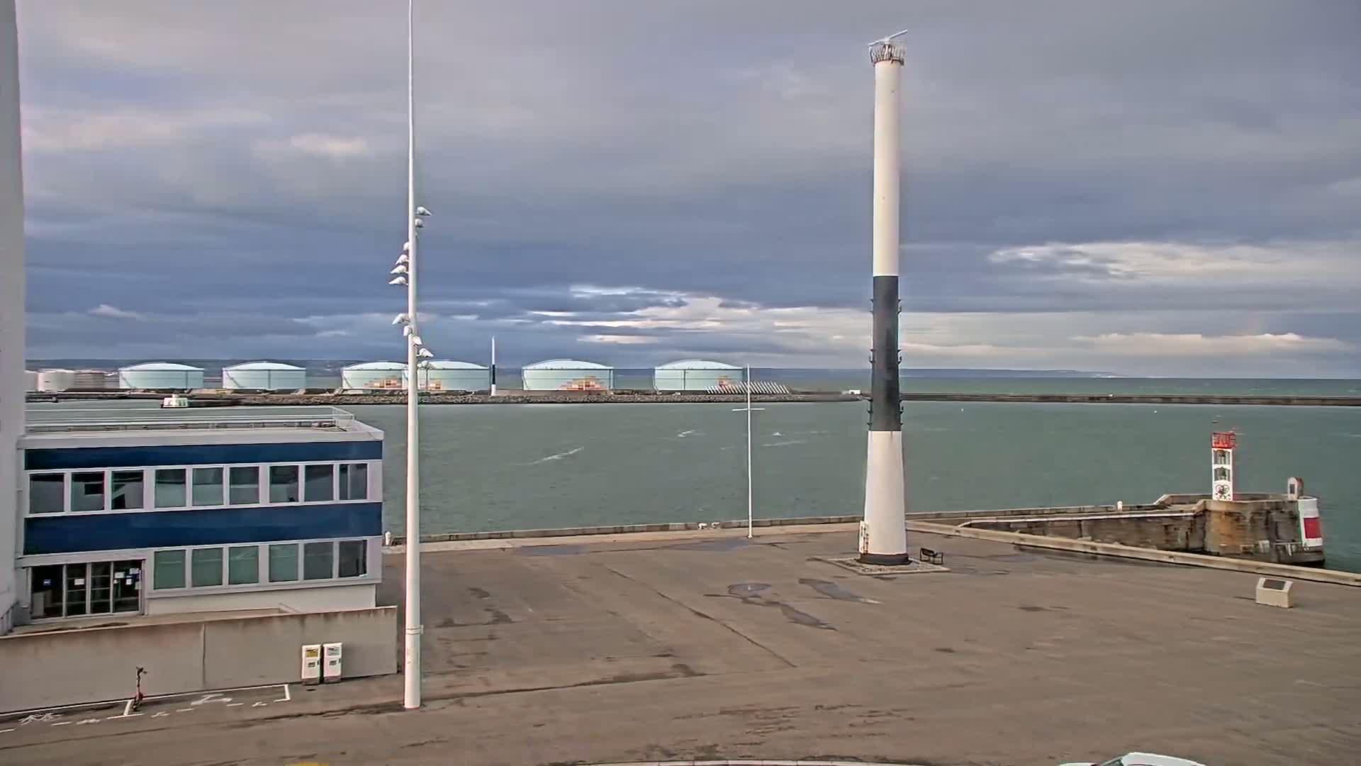 Le Havre Port Live Cam - Le Havre, Seine-Maritime, Normandie, France