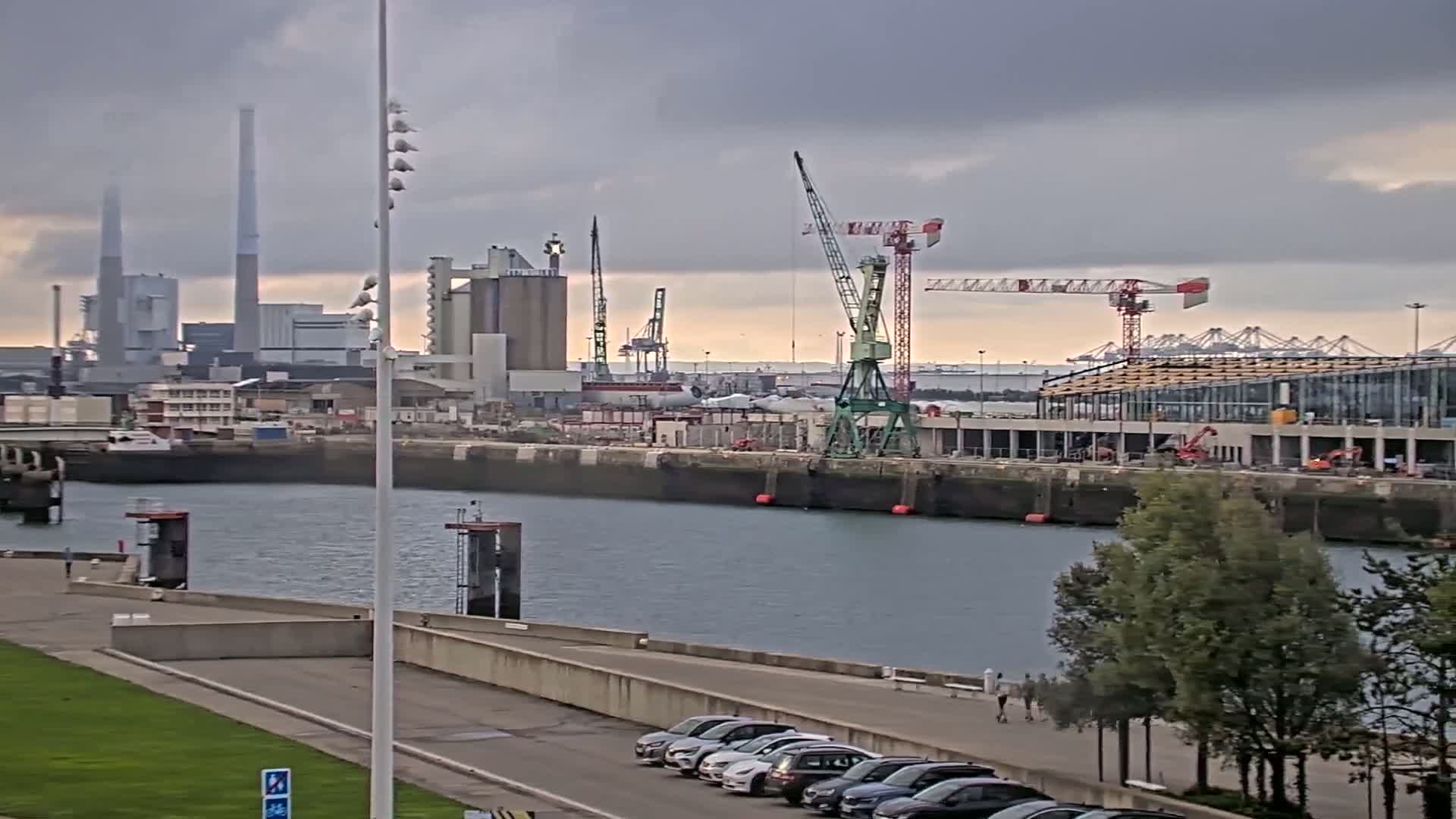 Le Havre Port Live Cam - Le Havre, Seine-Maritime, Normandie, France