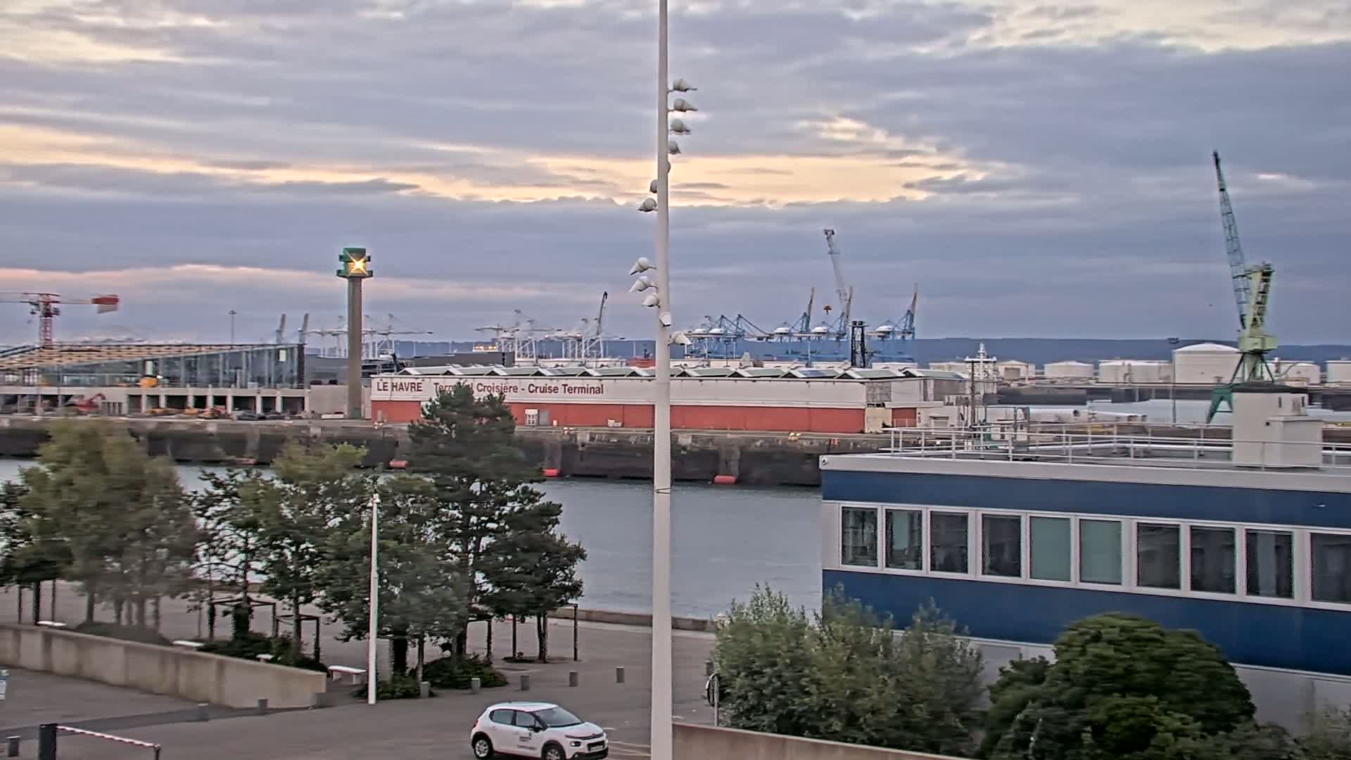 Le Havre Port Live Cam - Le Havre, Seine-Maritime, Normandie, France