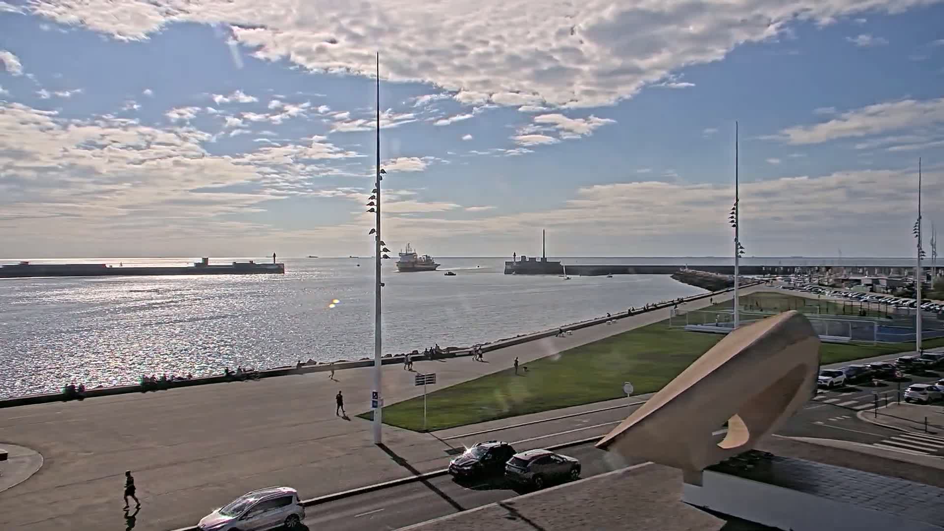 Le Havre Port Live Cam - Le Havre, Seine-Maritime, Normandie, France